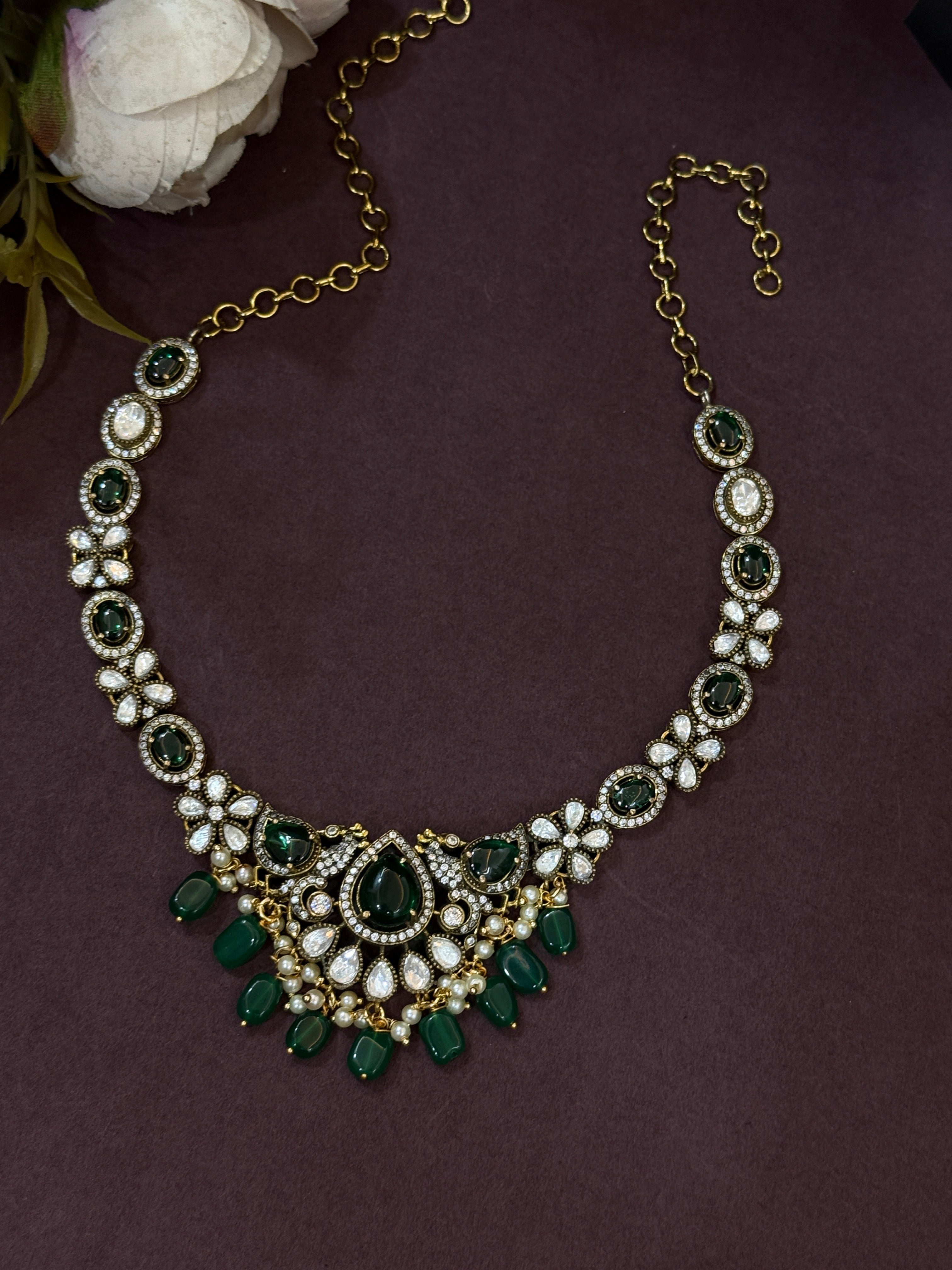 Victorian Kundan Mehandi polish