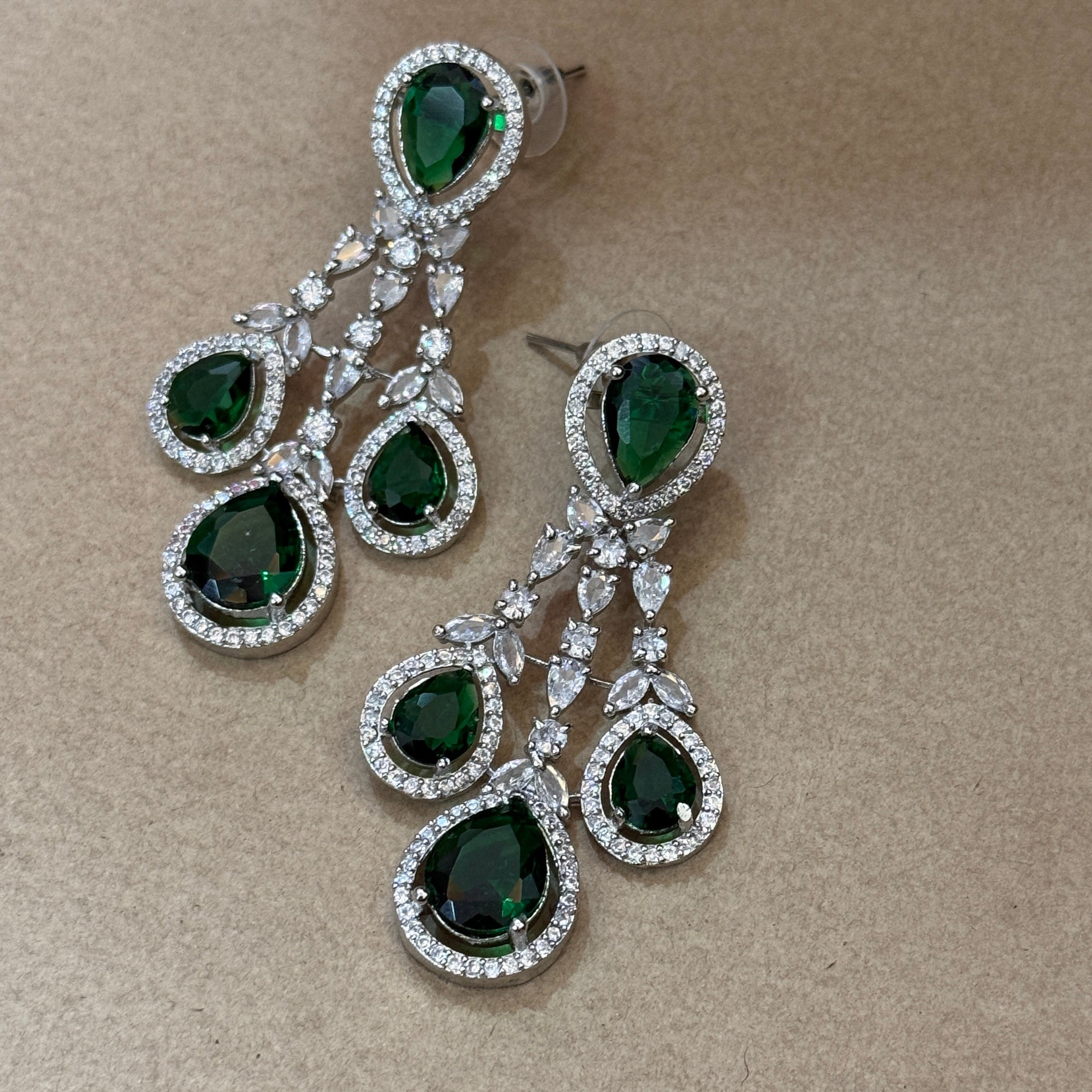 Emerald Grace Bottle Green Silver Plated Set