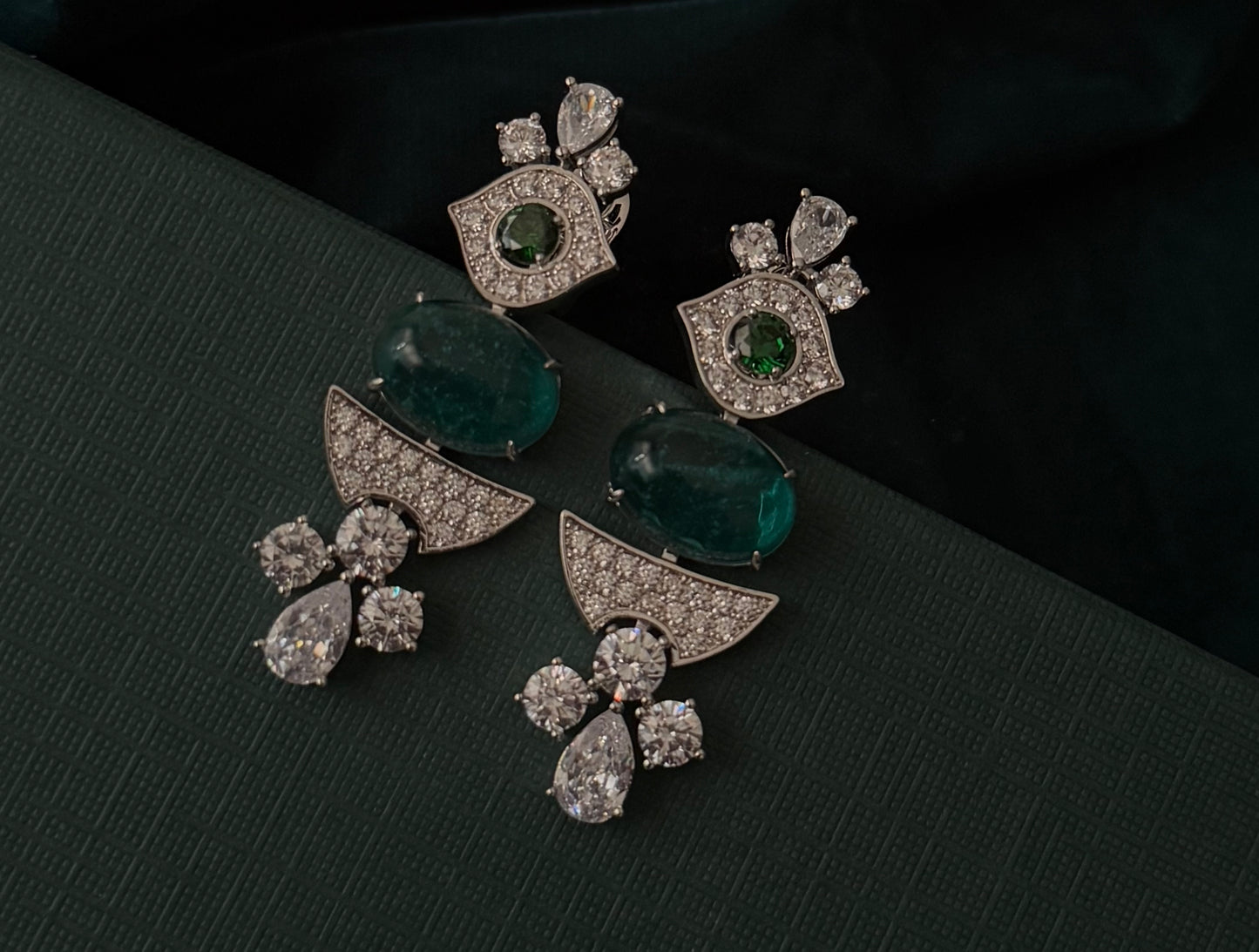 Luxury Women High Grade Emerald CZ