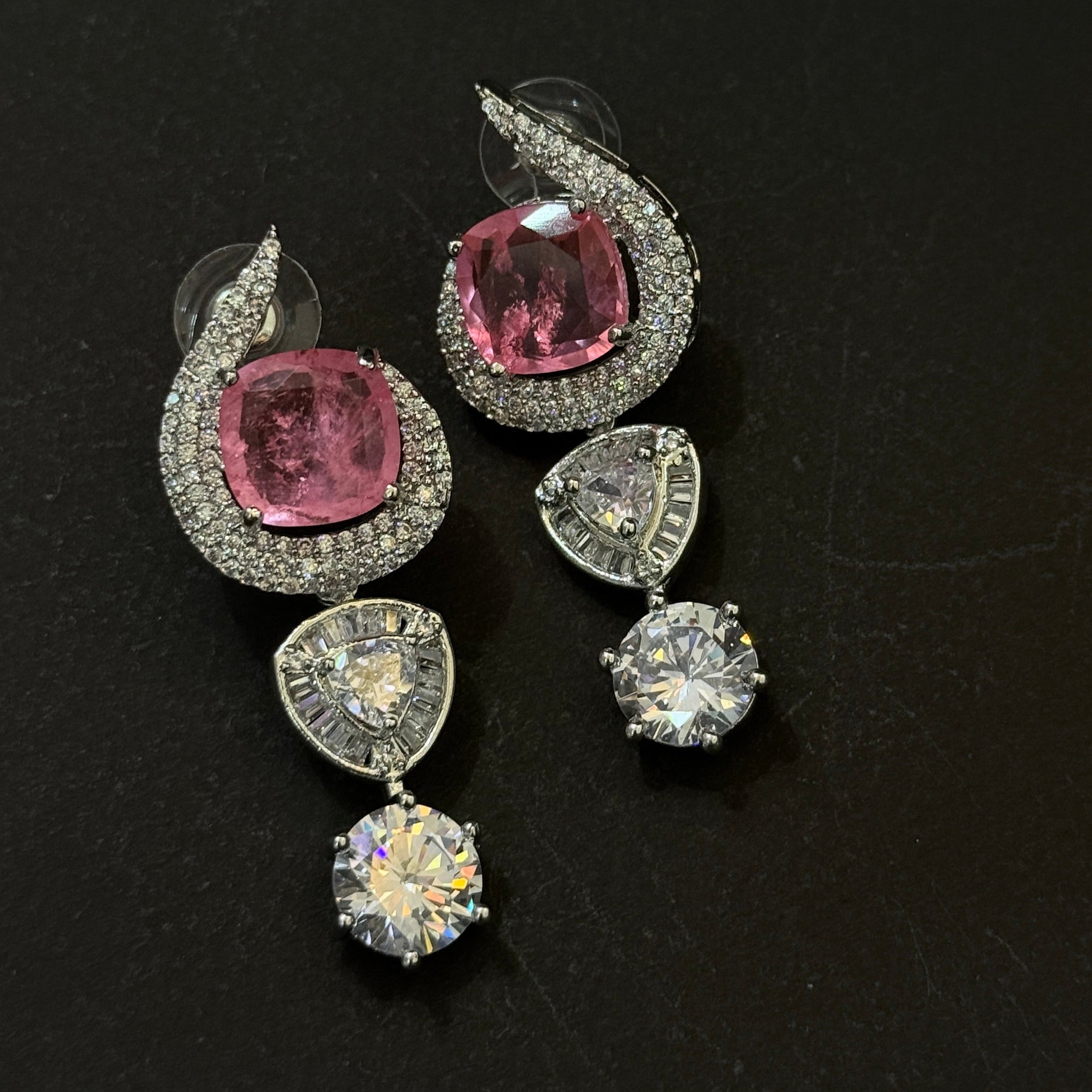 Elegant Pink Crystal Diamond Finish Necklace Set