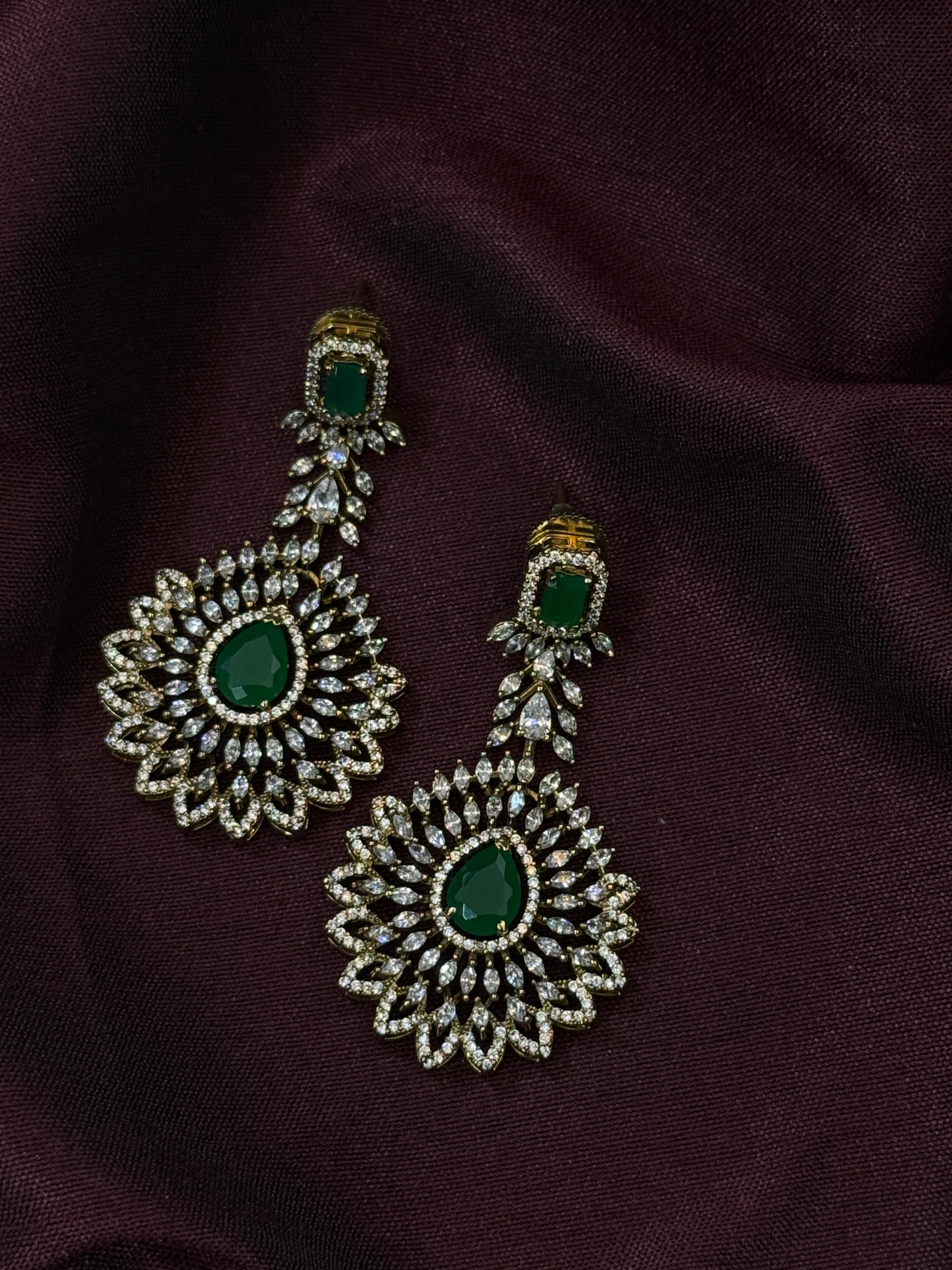Green Victorian Kundan Necklace Set