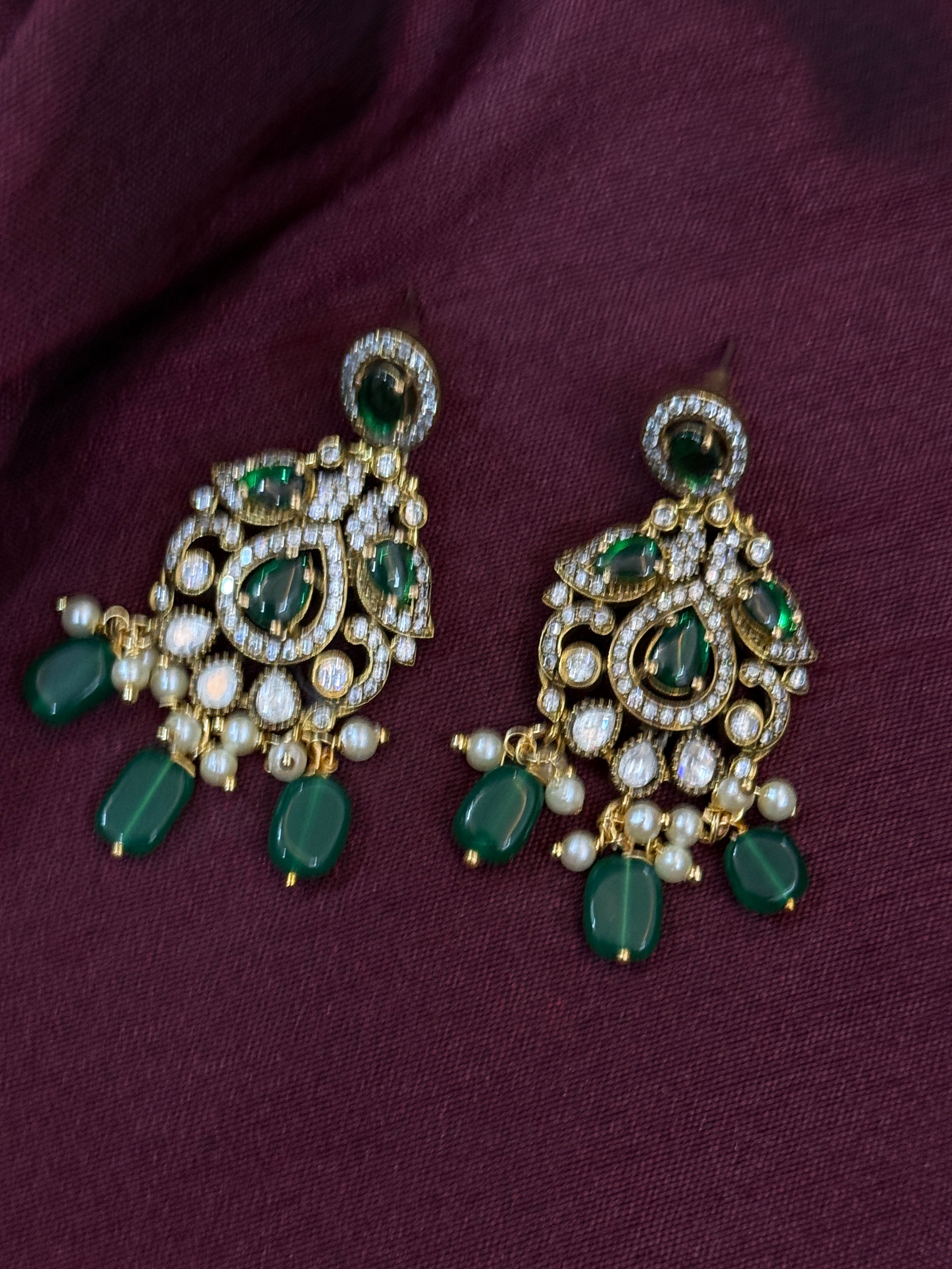 Victorian Kundan Mehandi polish