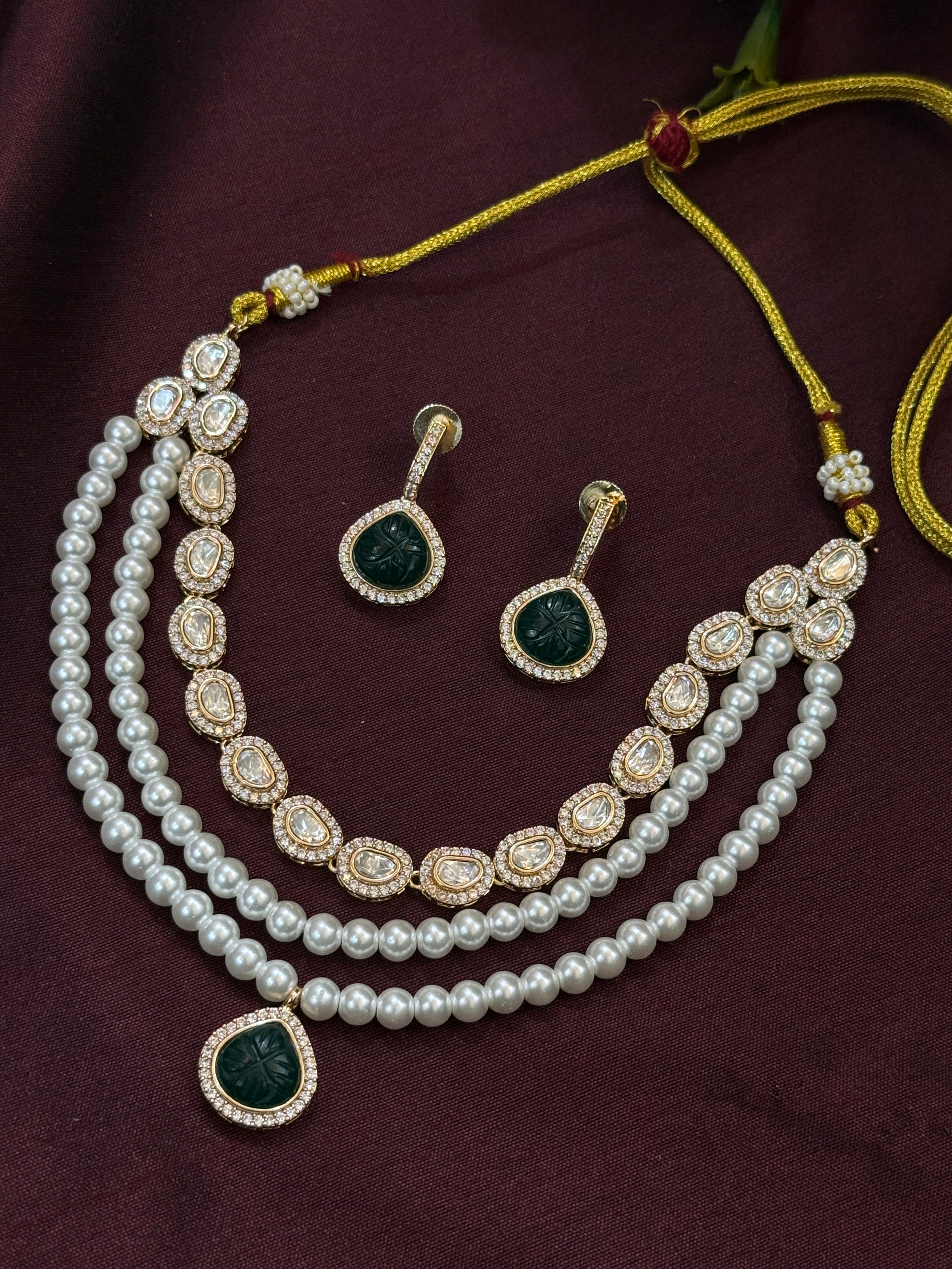 Queen Pearl Emerald  Polki Necklace Set