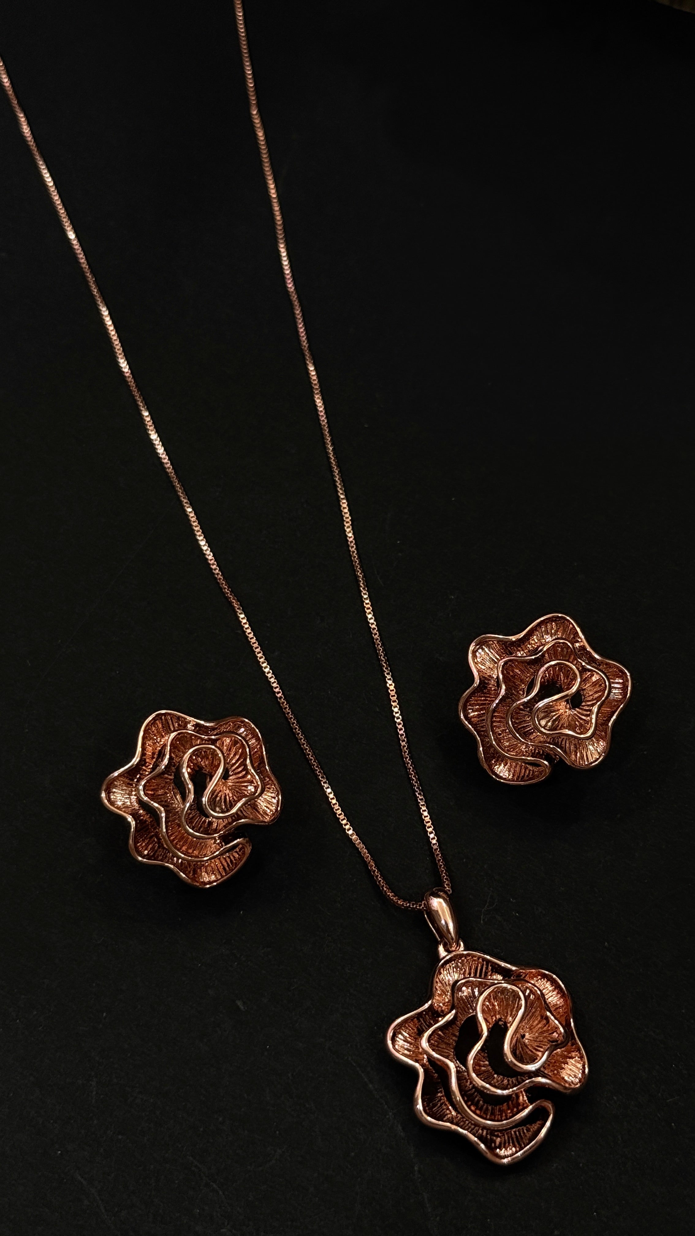 Rose Gold Floral AD Pendant Set with Earrings