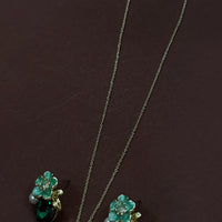 Emerald Bloom Floral Pendant Necklace Set