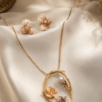 Antique Floral Pearl Pendant Necklace Set