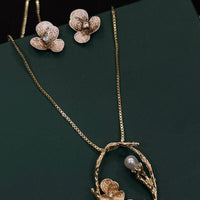 Antique Floral Pearl Pendant Necklace Set