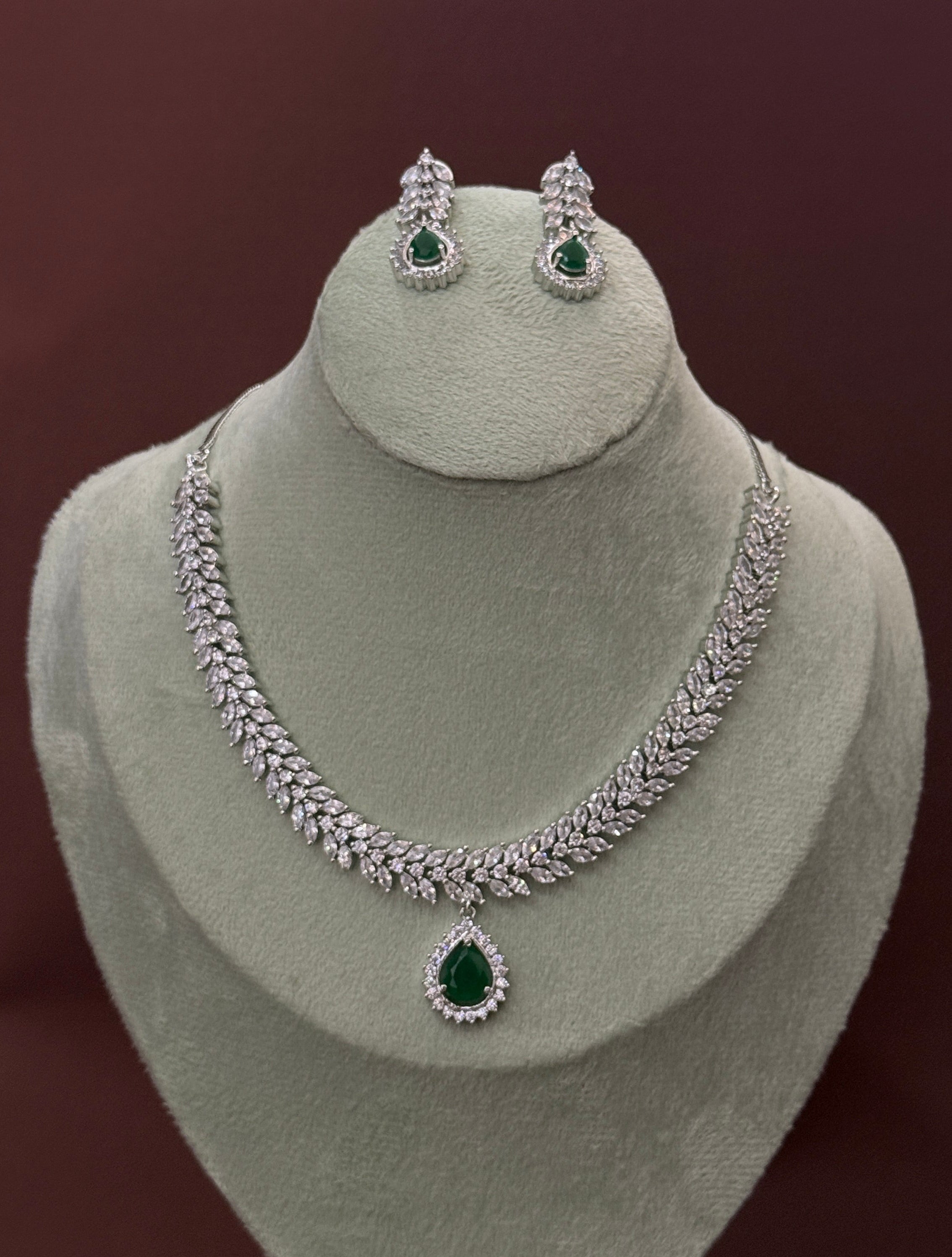 Emerald Teardrop AD Stone Necklace Set with Leaf Design