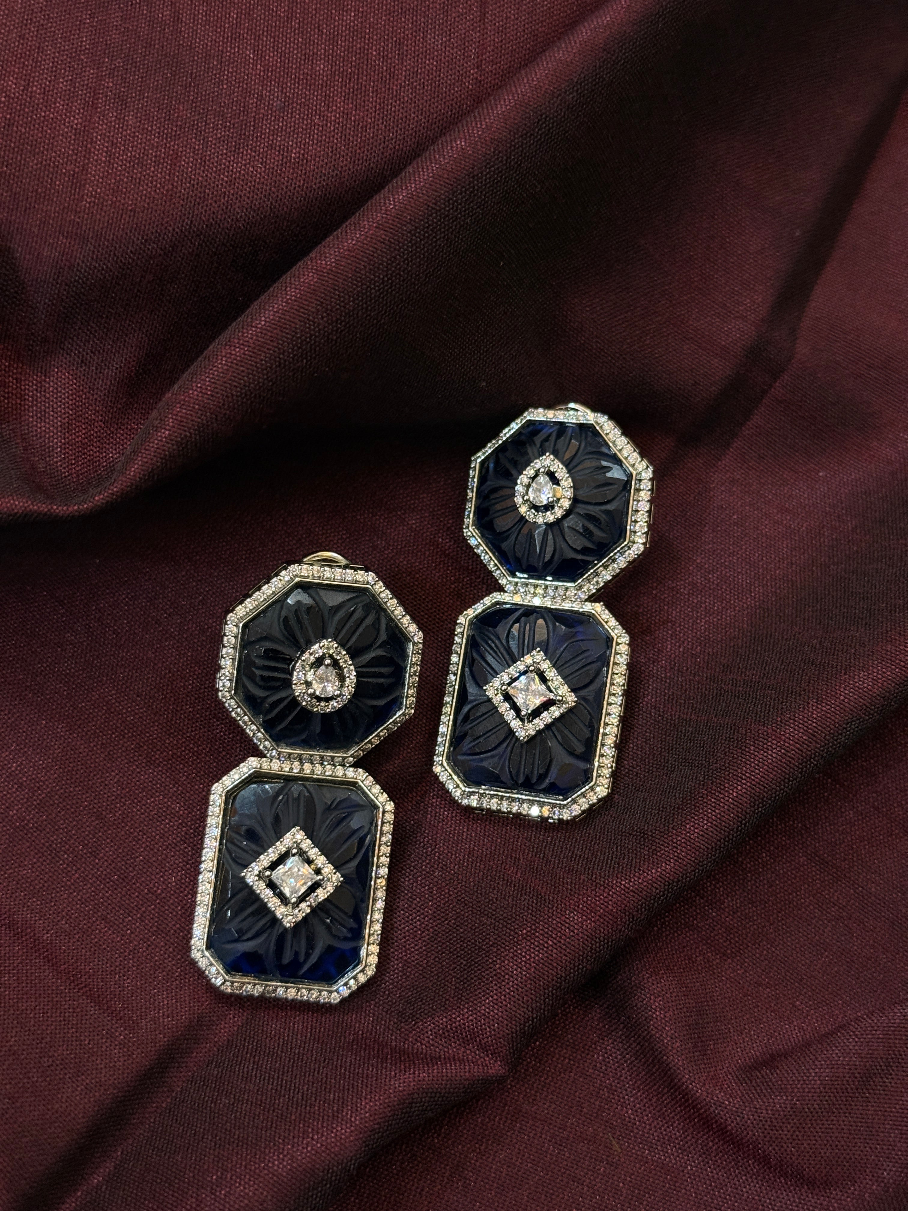 Royal Octagon Carved Kundan Earrings