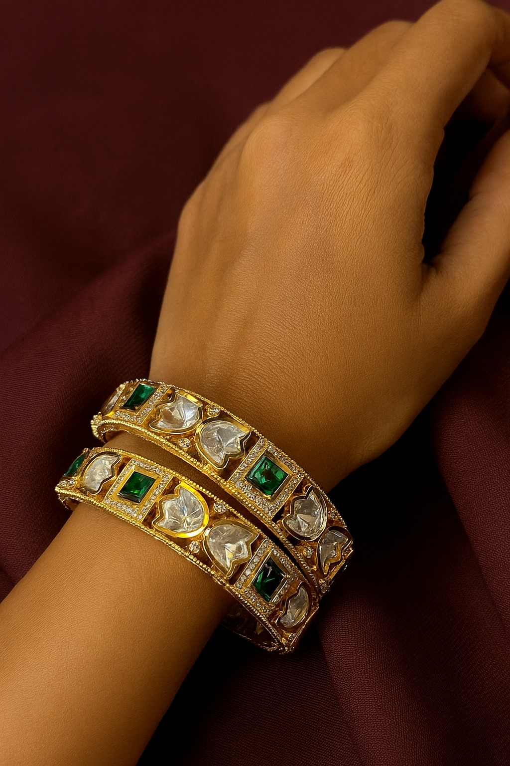 Emerald Glow Kundan Bangles