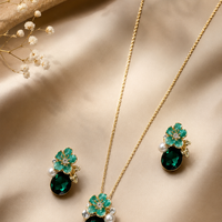 Emerald Bloom Floral Pendant Necklace Set