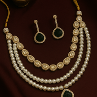 Queen Pearl Emerald  Polki Necklace Set
