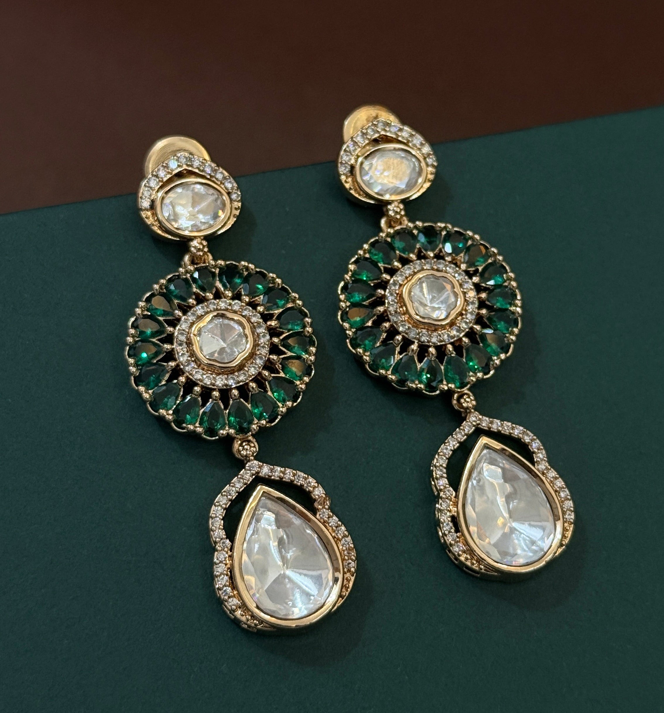 Emerald Glow Polki Kundan Necklace Set