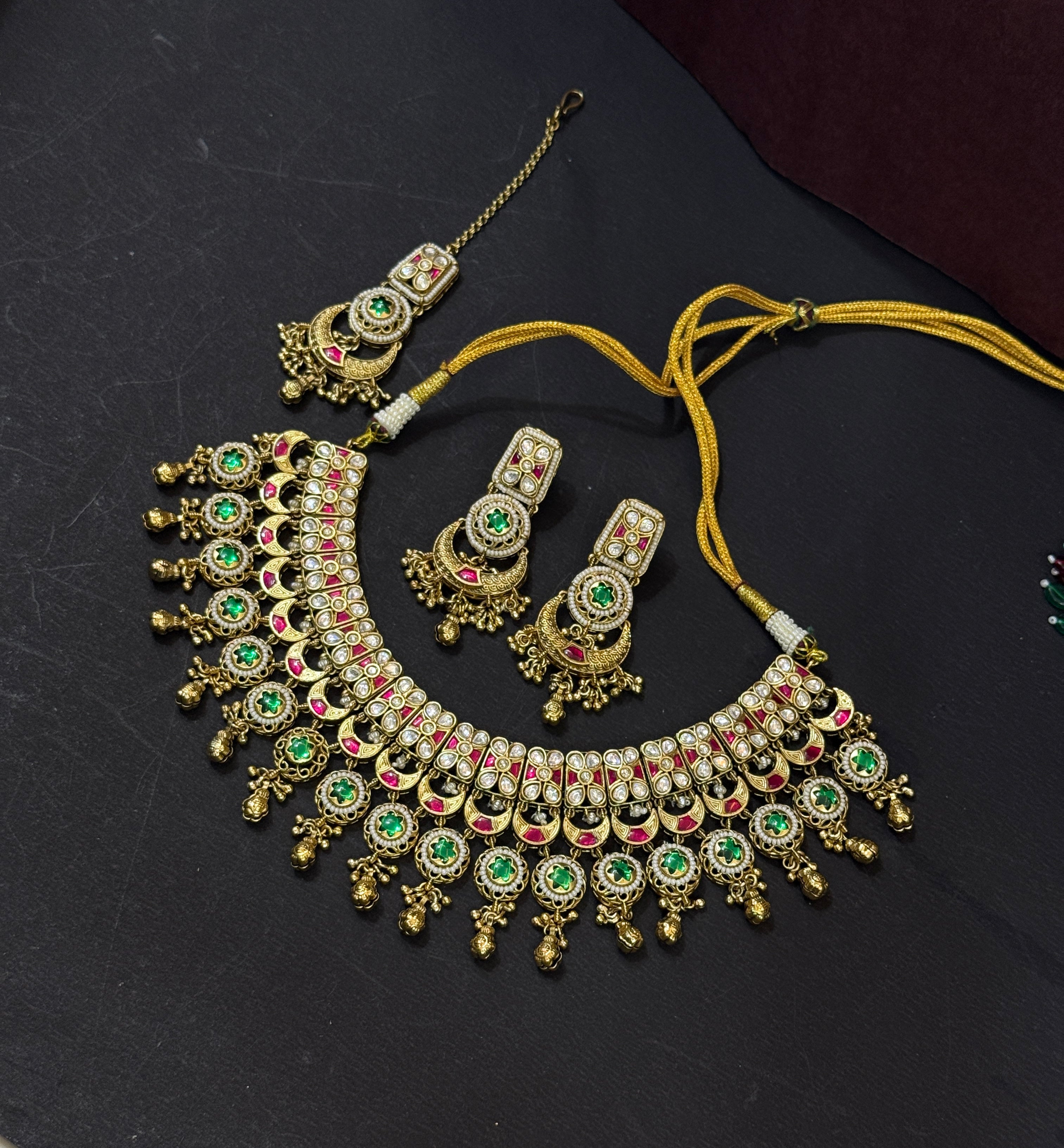Emerald Royale Antique Kundan Bridal Necklace Set