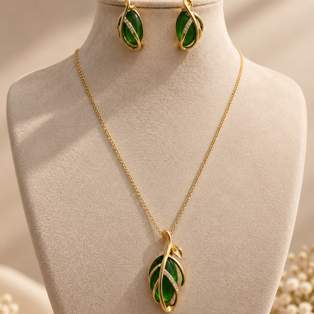 Emerald Green Leaf Pendant Necklace and Earrings Set – Gold-Tone Jewellery