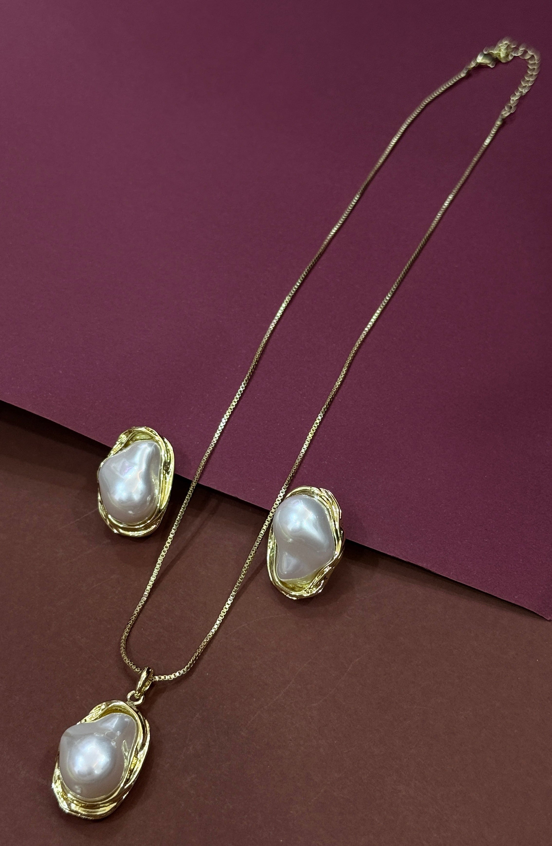 Elegant Irregular Pearl Necklace & Earrings Set