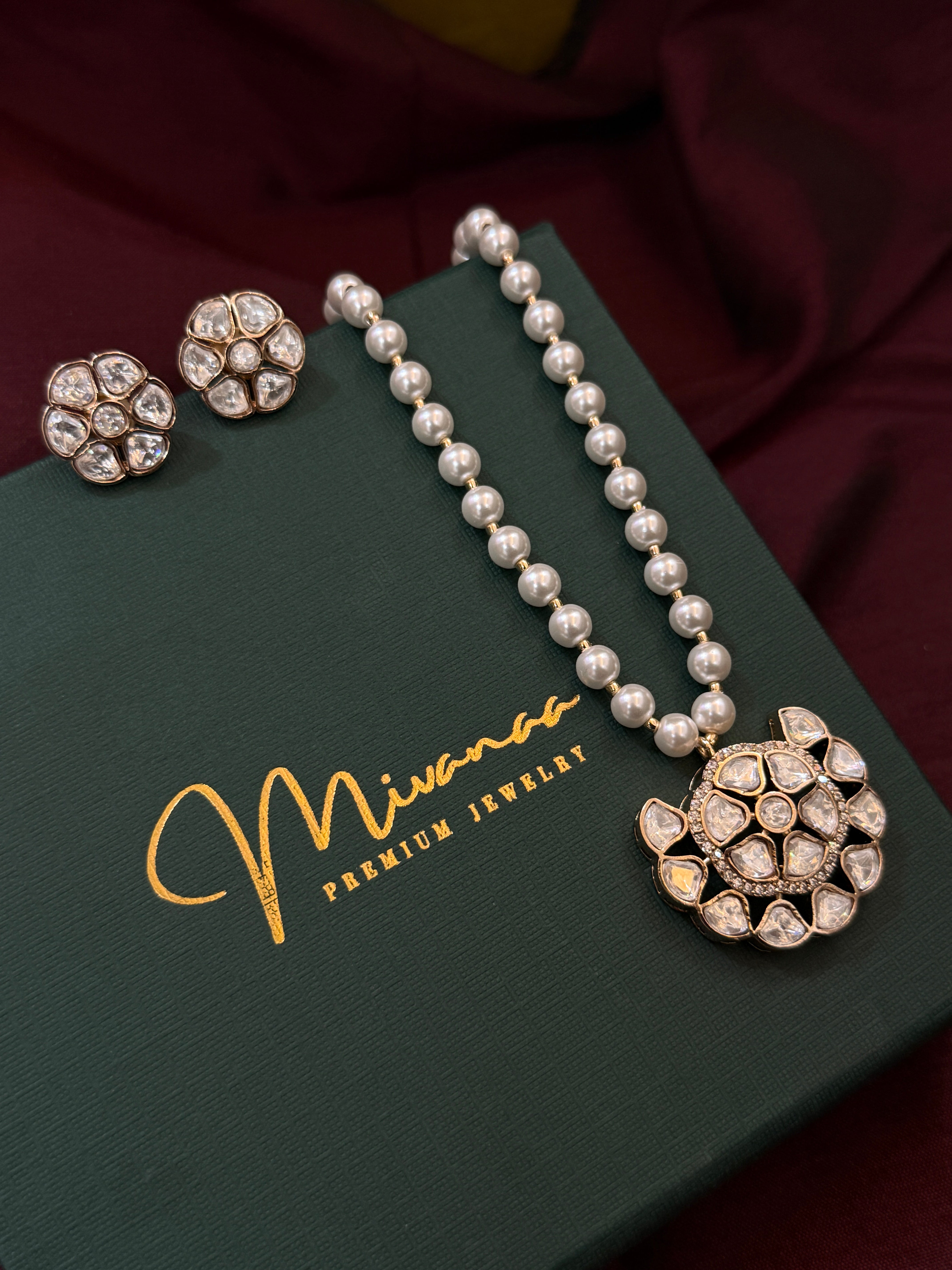 Royal Pearl Mossanite Kundan Set