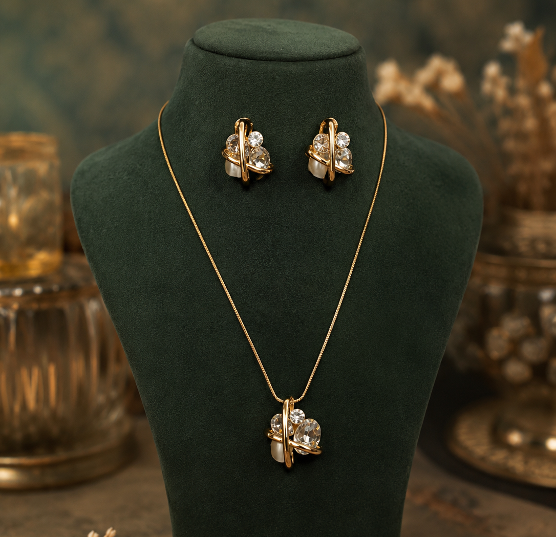 Galaxy Glow Crystal Necklace Set