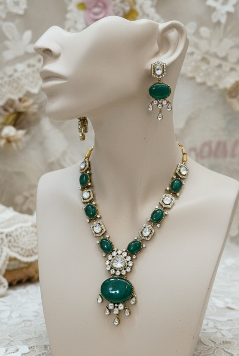 Emerald Royale Heirloom Necklace Set