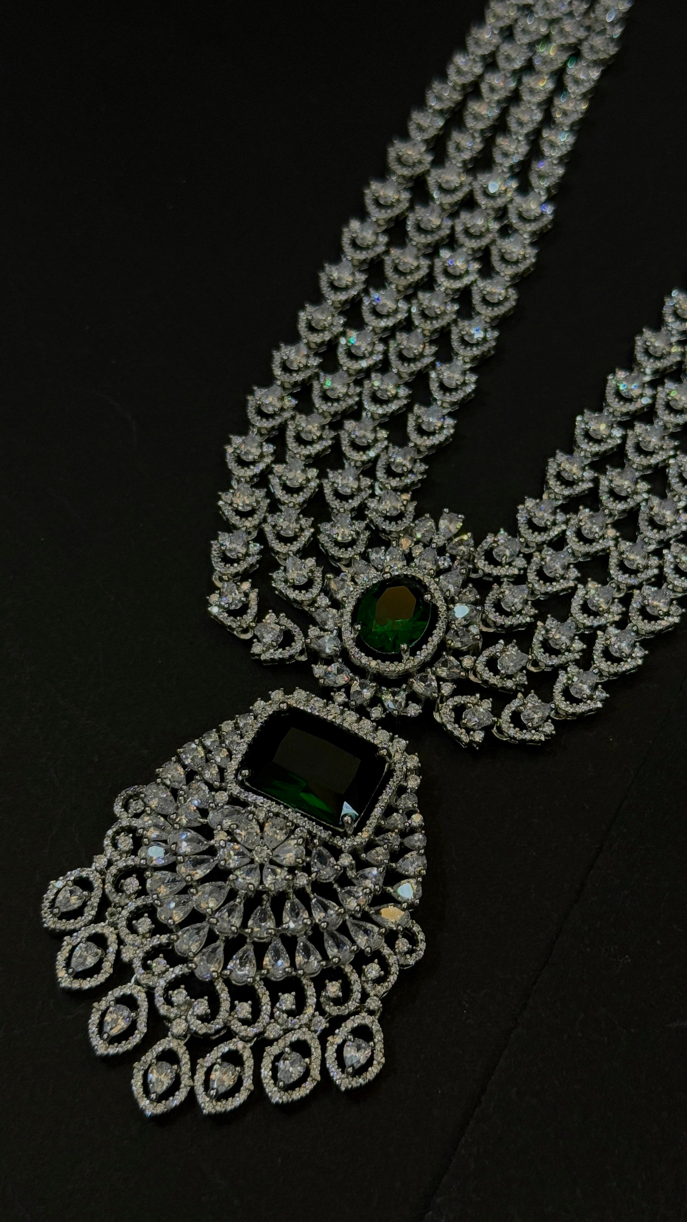 Maharani Glow Emerald American Diamond Necklace Set