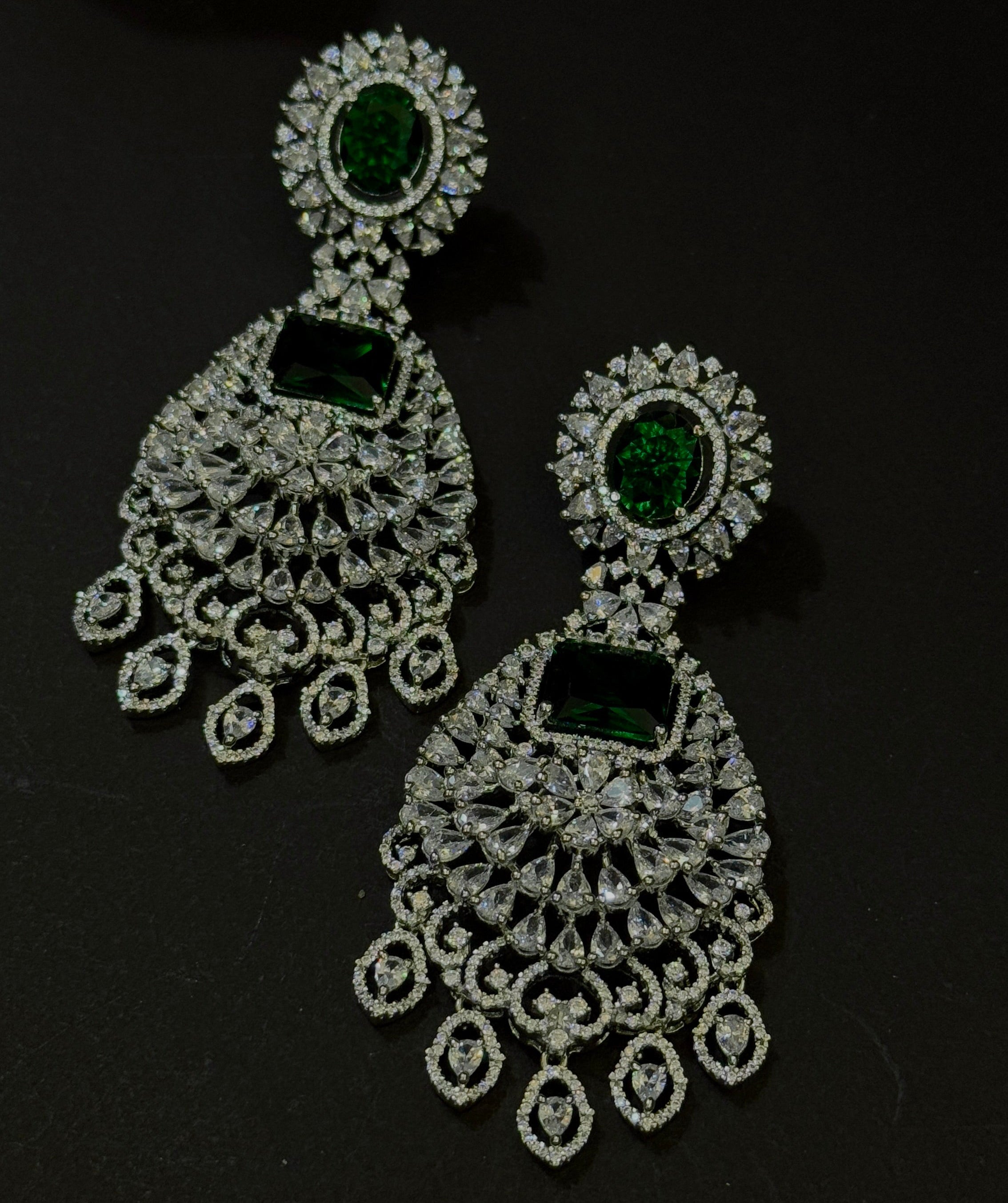 Maharani Glow Emerald American Diamond Necklace Set