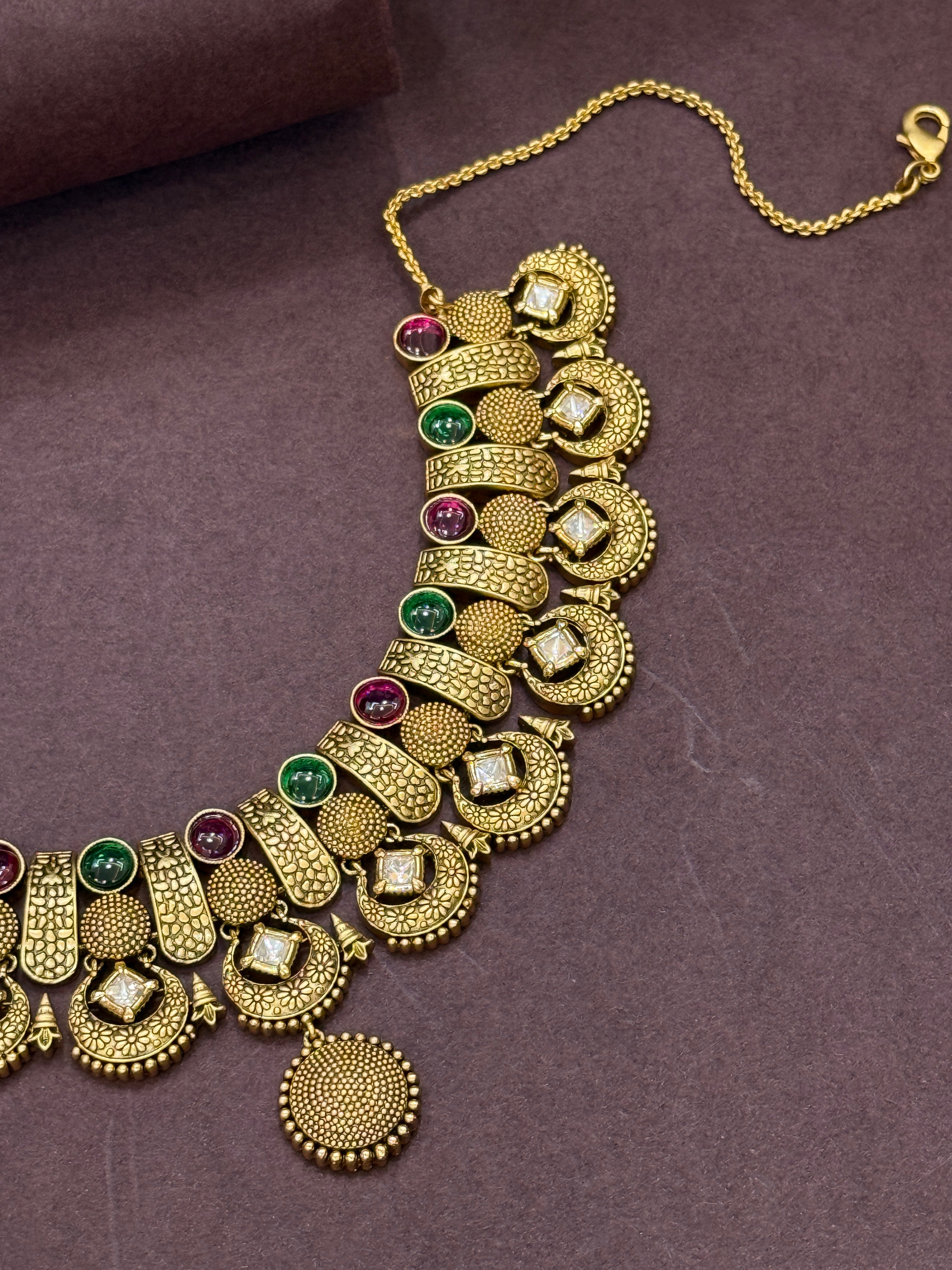 Regal Heritage Antique Gold-Plated-Mivanaa