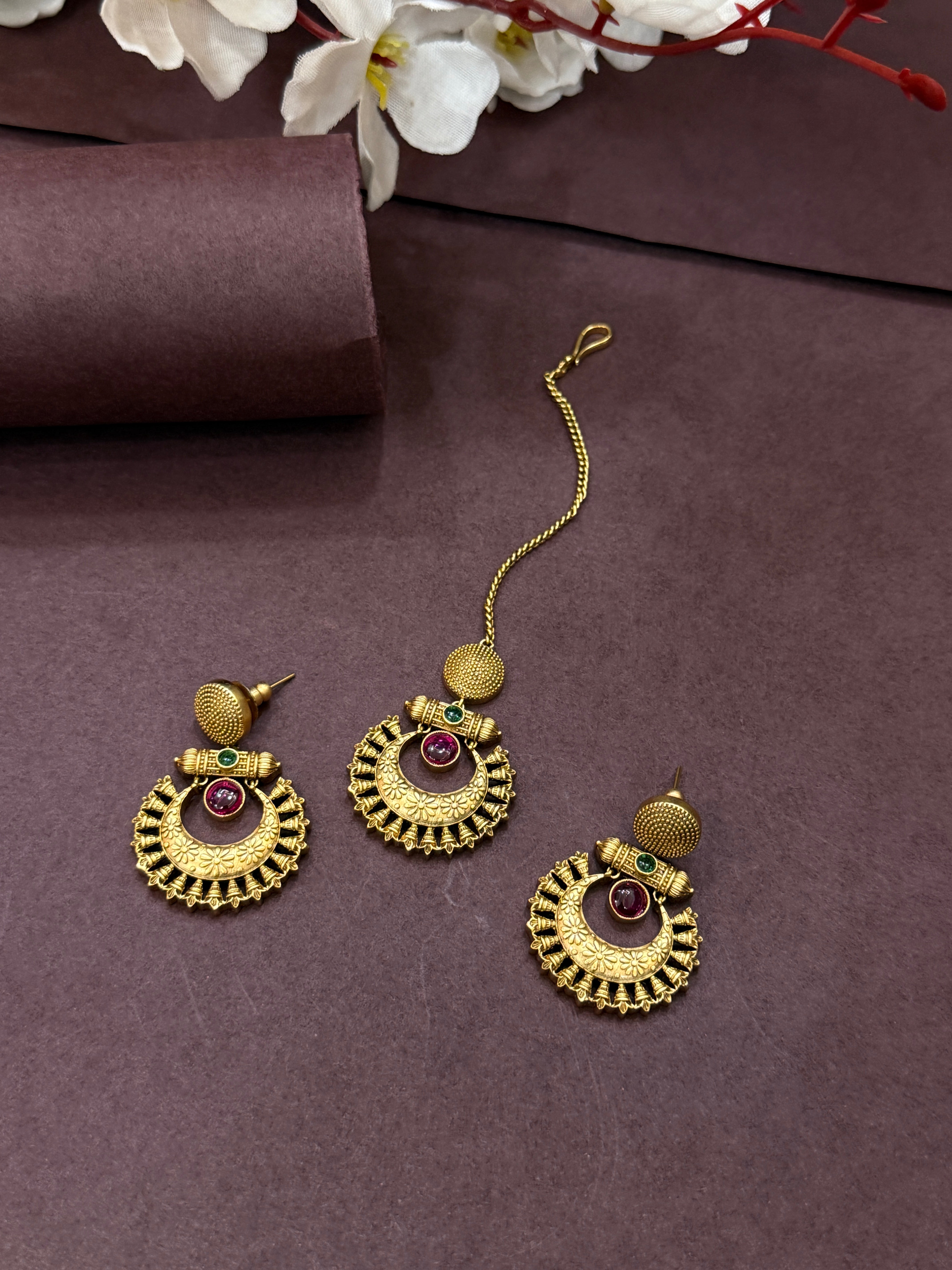 Regal Heritage Antique Gold-Plated-Mivanaa