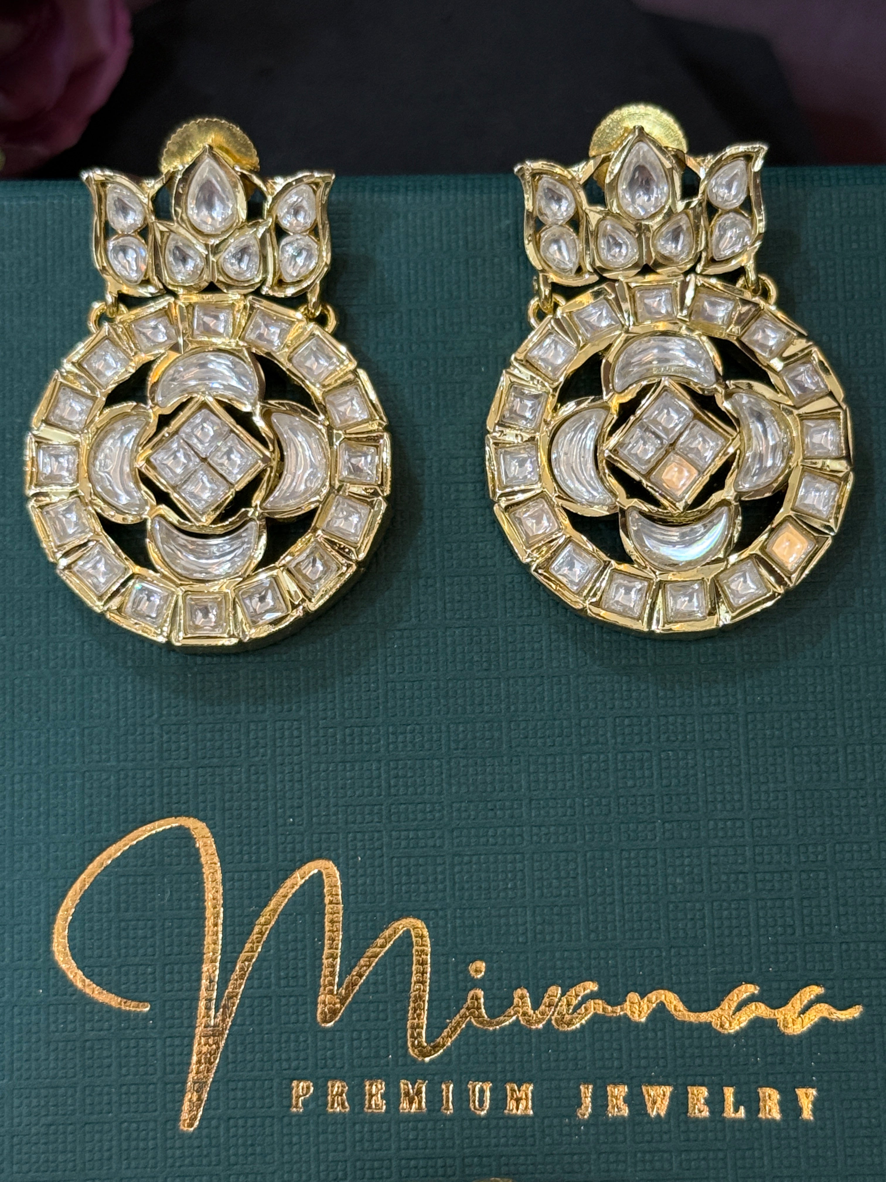 Royal Kundan Moissanite Choker