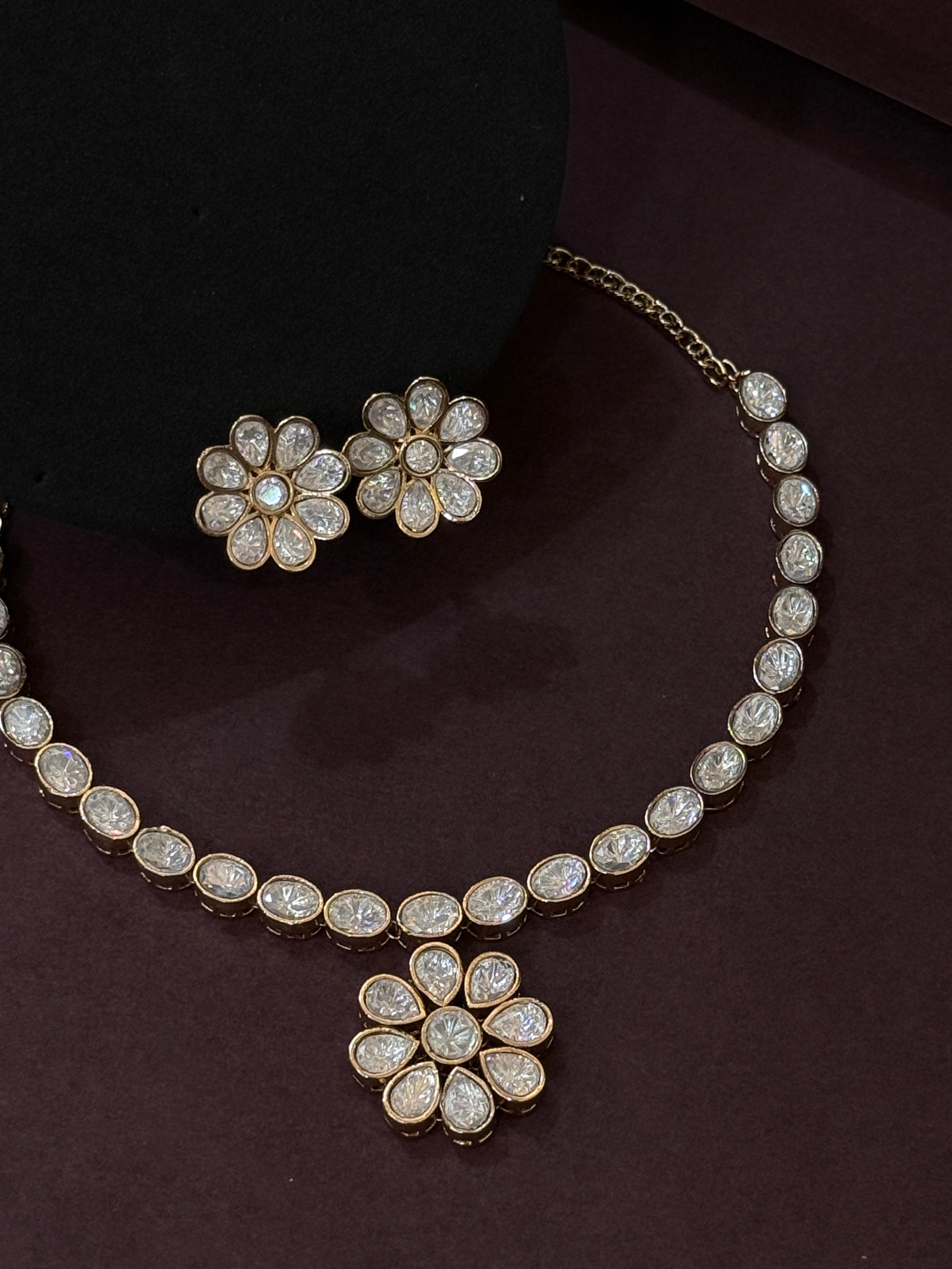 Floral Radiance Moissanite Pendant Set