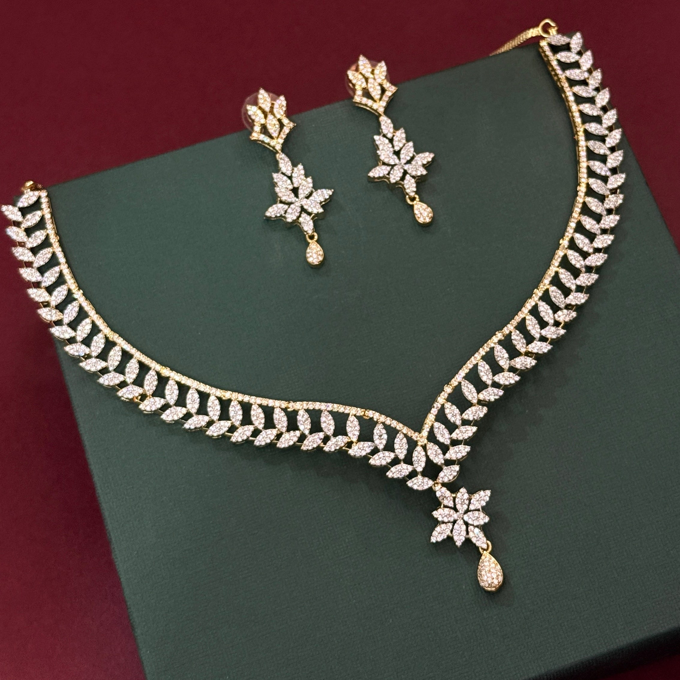 Golden Leaf Drop Necklace Set