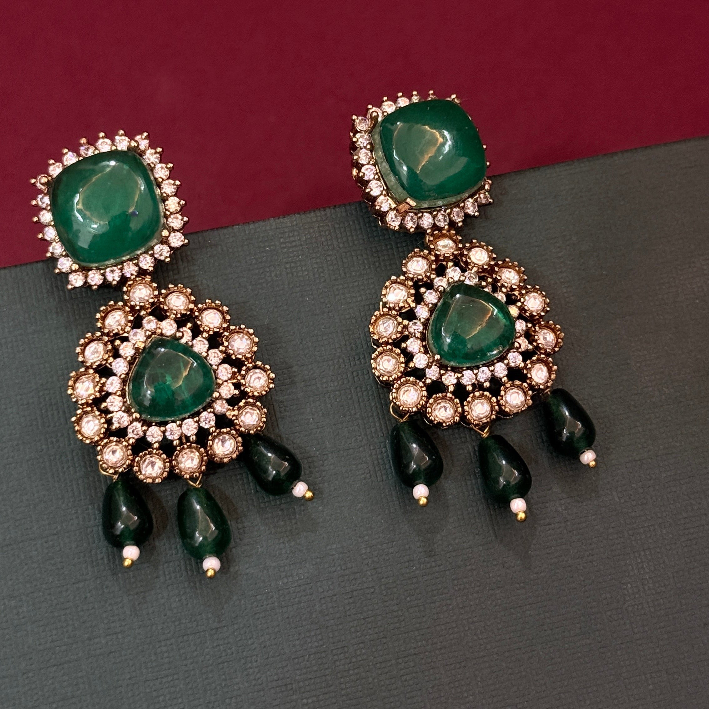 Traditional Green Stone Choker Jewellery Set