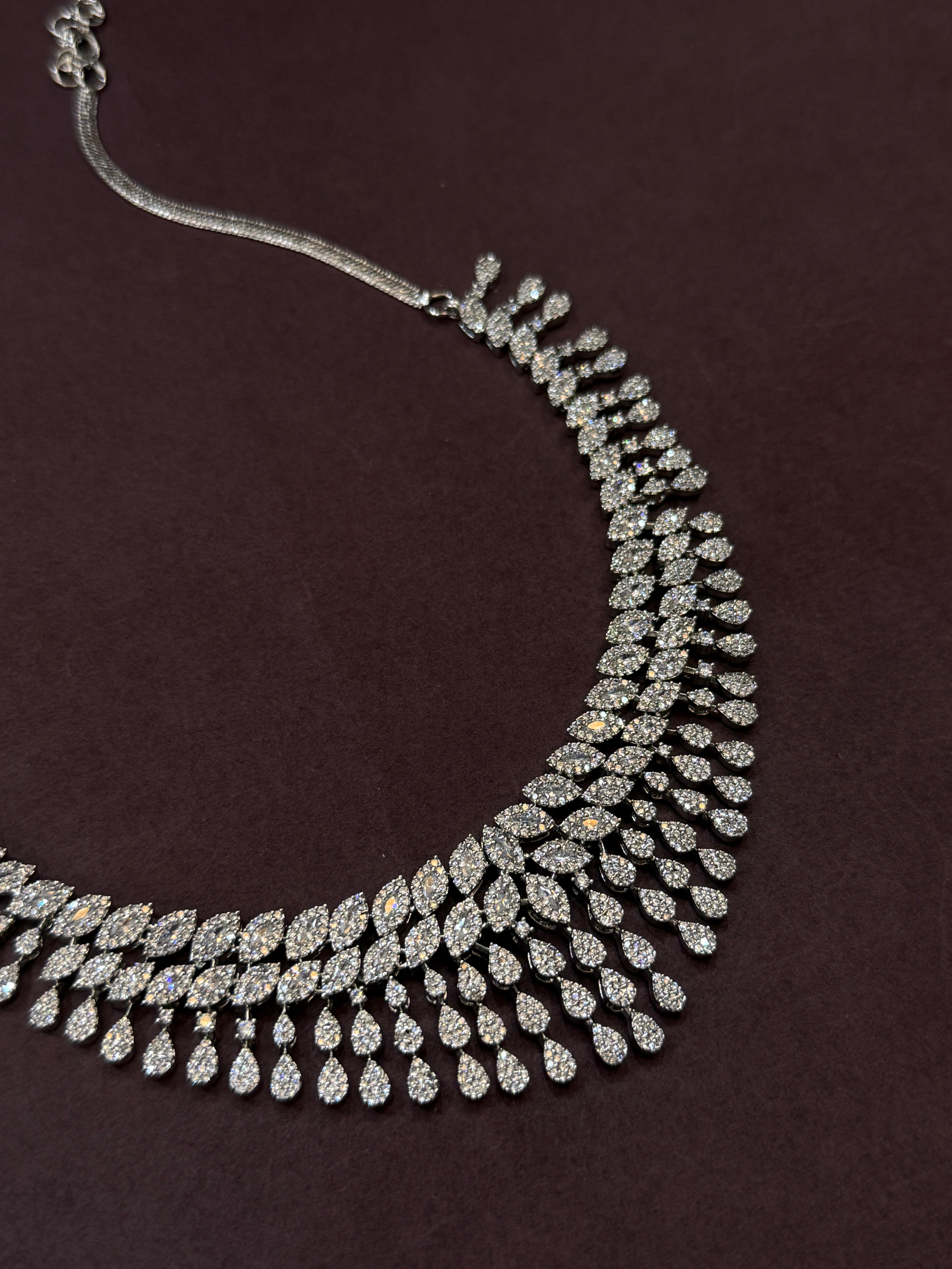Radiant Crystal Luxury Necklace Set with Drop Earrings