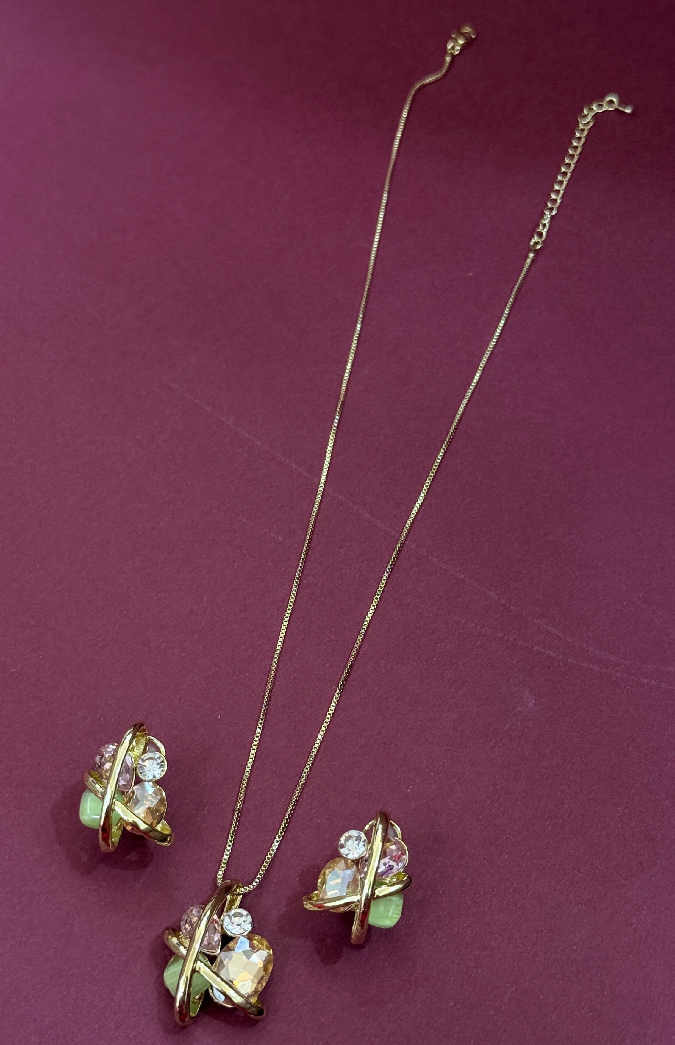 Celestia Orbit Crystal Pendant Set