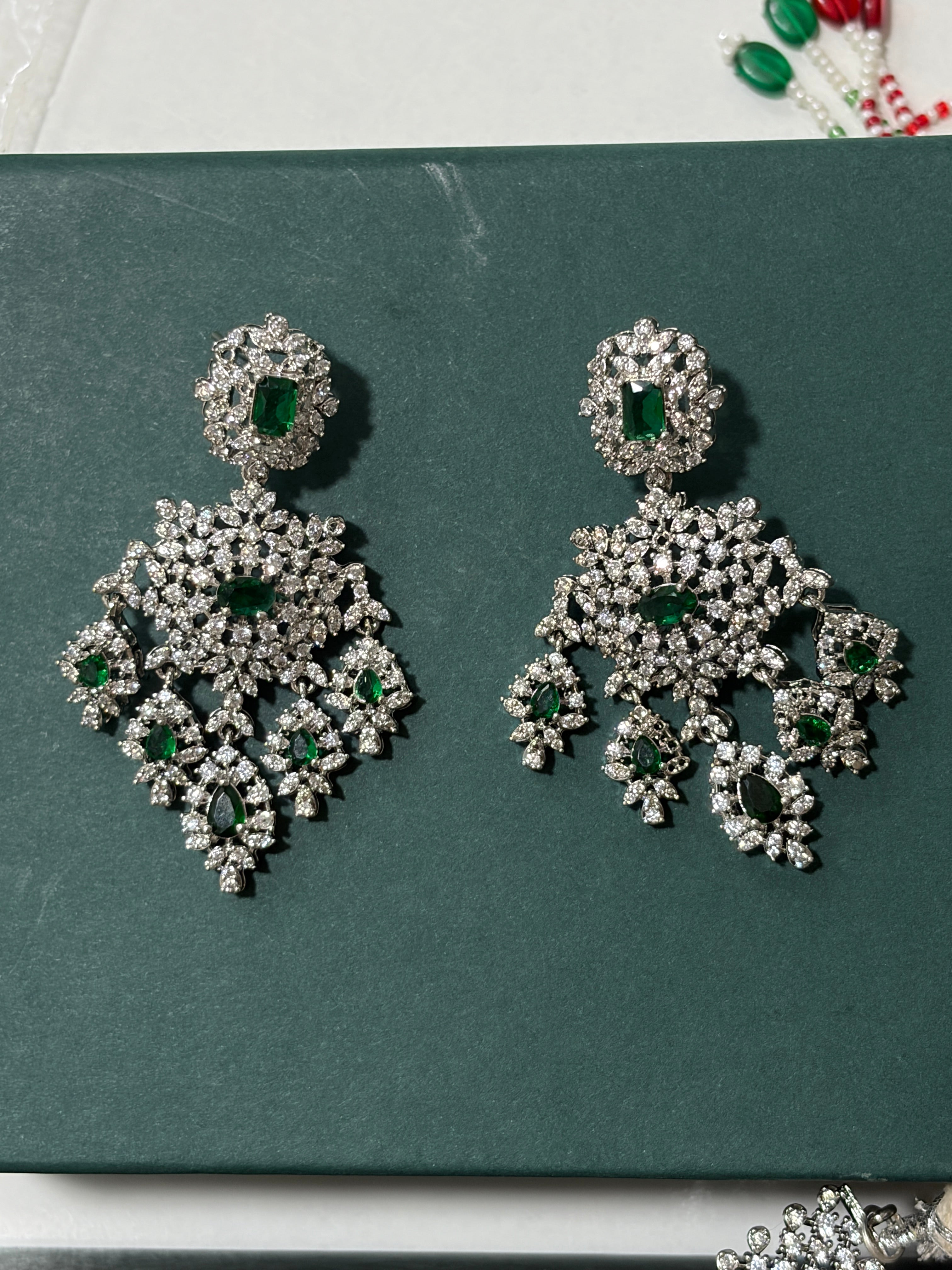 Emerald Green & Silver-Tone Bridal Jewellery Set – Statement Necklace