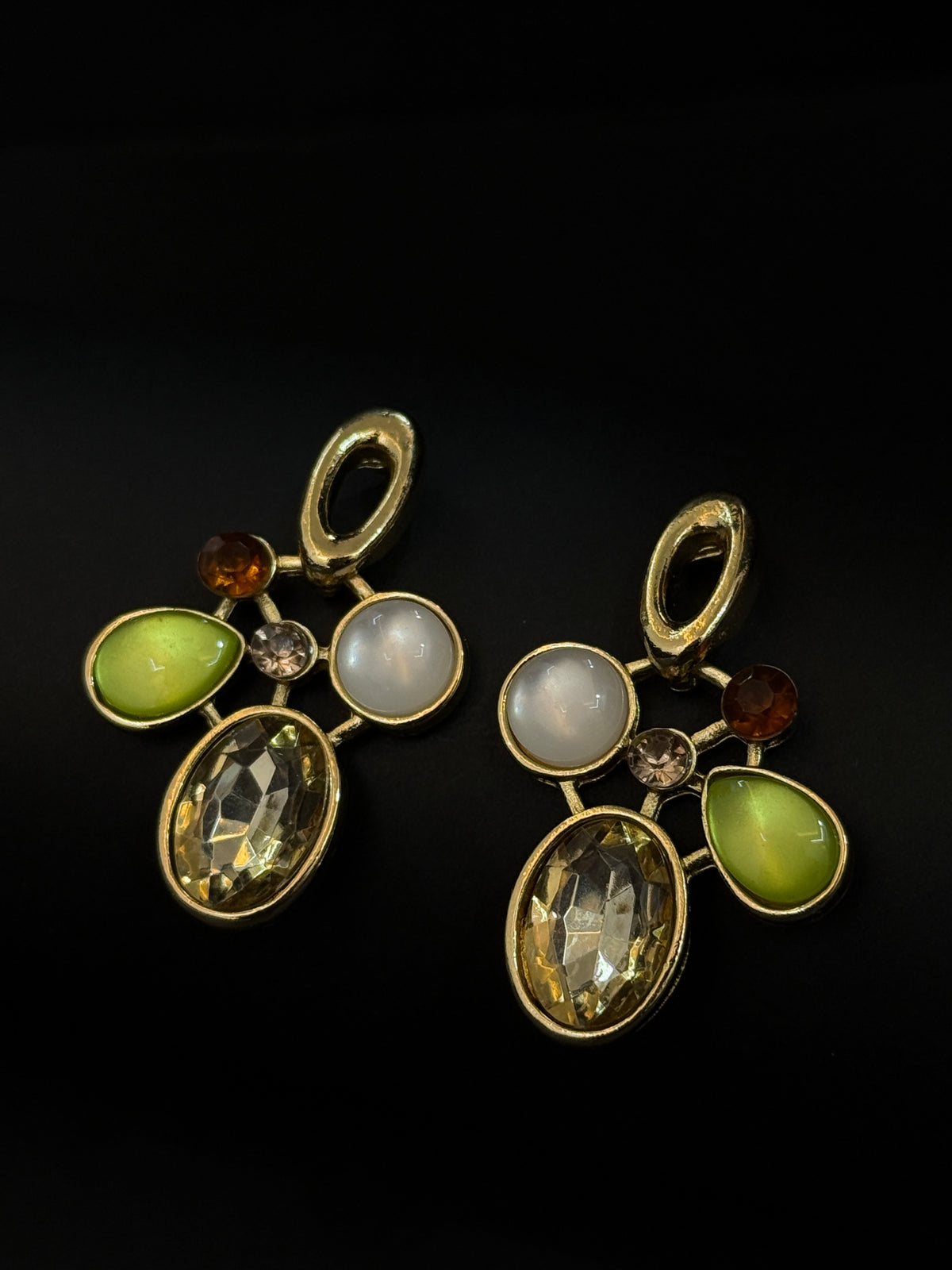 Chic Gold-Toned Multi-Stone Drop-Mivanaa