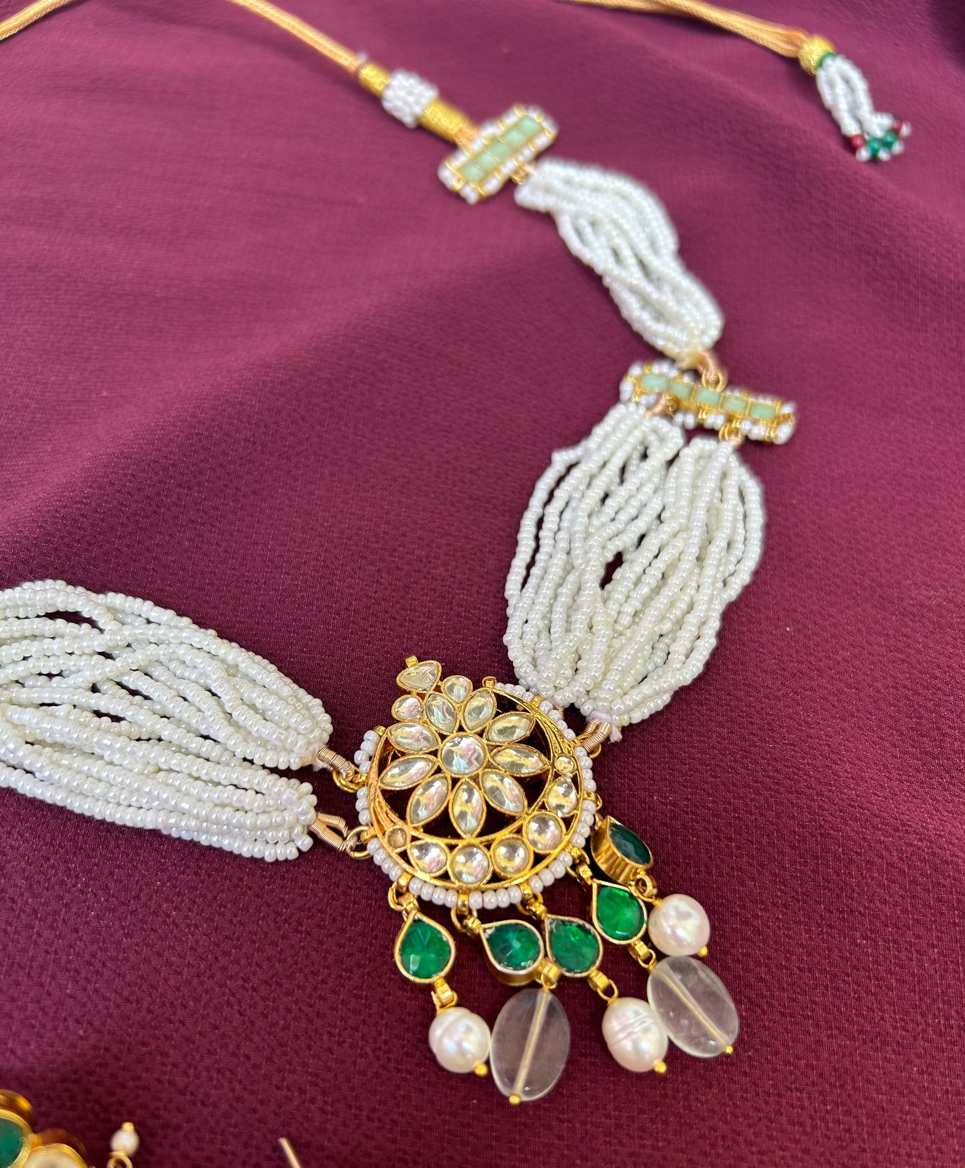 Mint Pacchi Rani Haar: A Regal Fusion of Tradition and Contemporary Glamour - Mivanaa