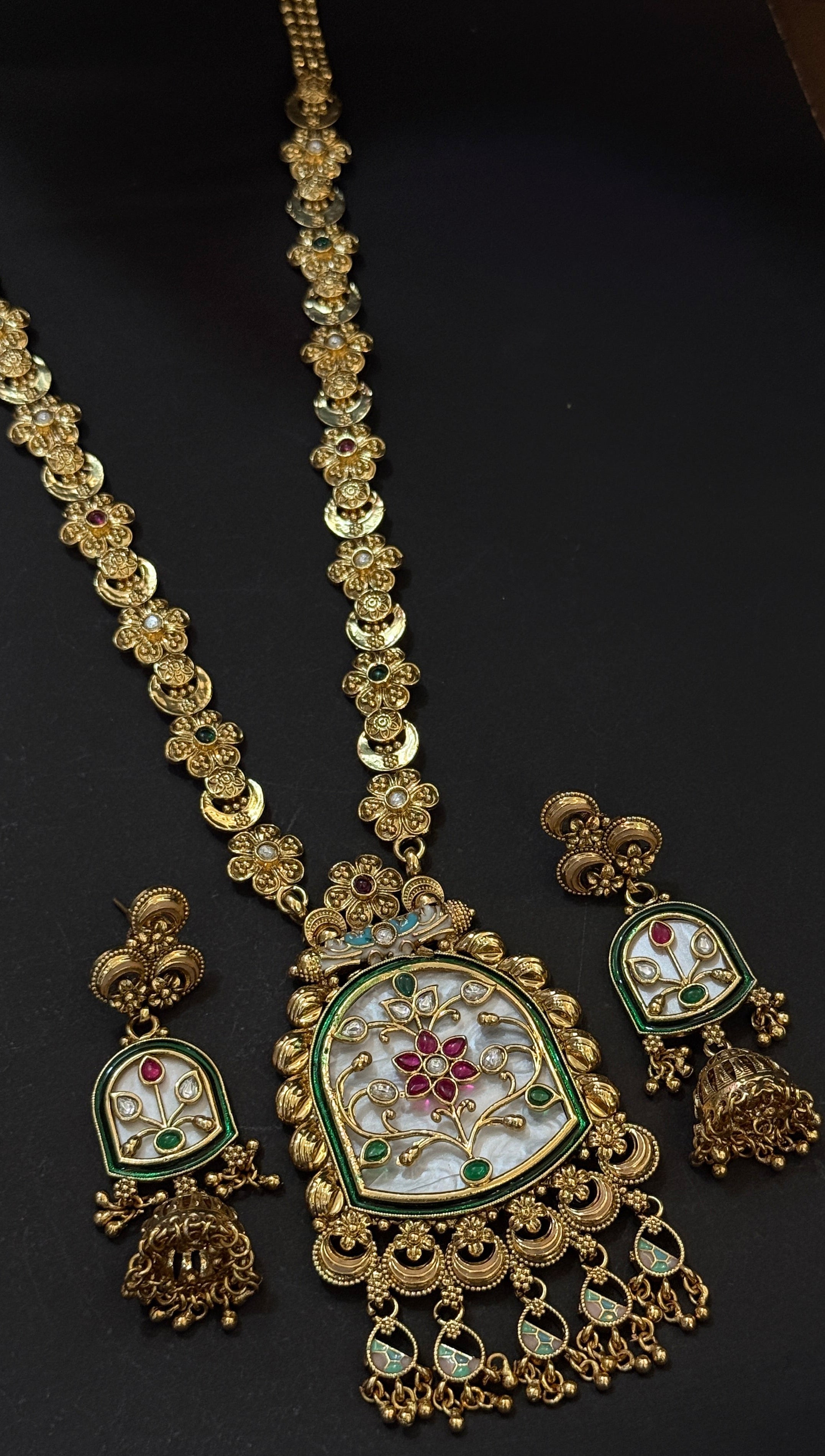 Traditional Gold Plated Kundan Meenakari Necklace Set