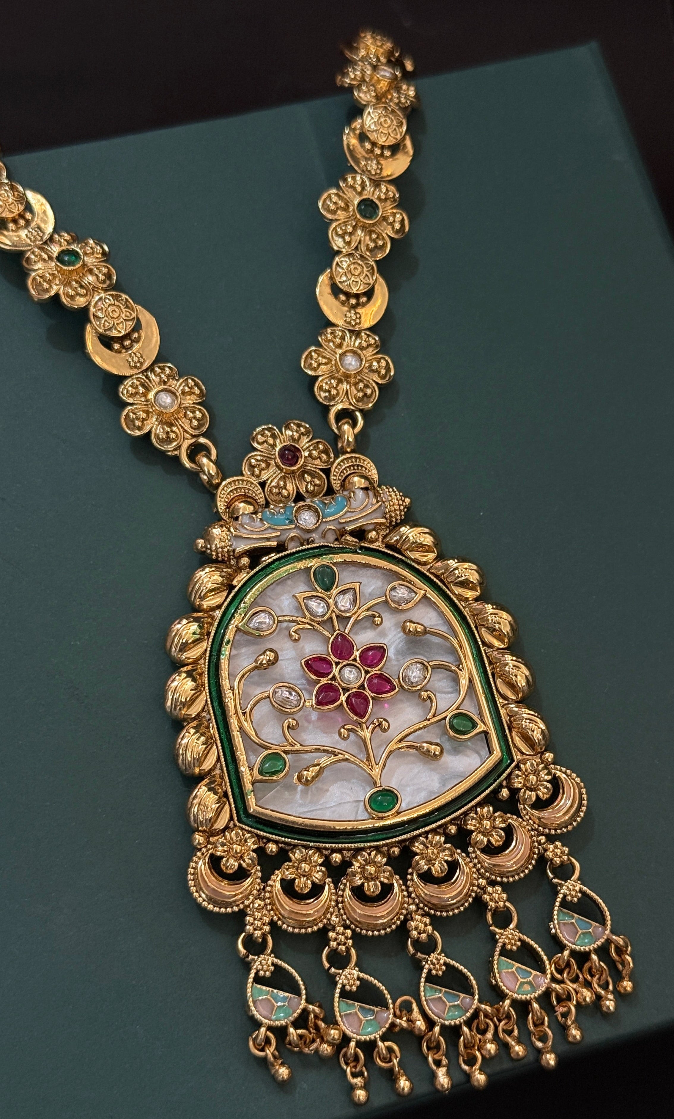 Traditional Gold Plated Kundan Meenakari Necklace Set
