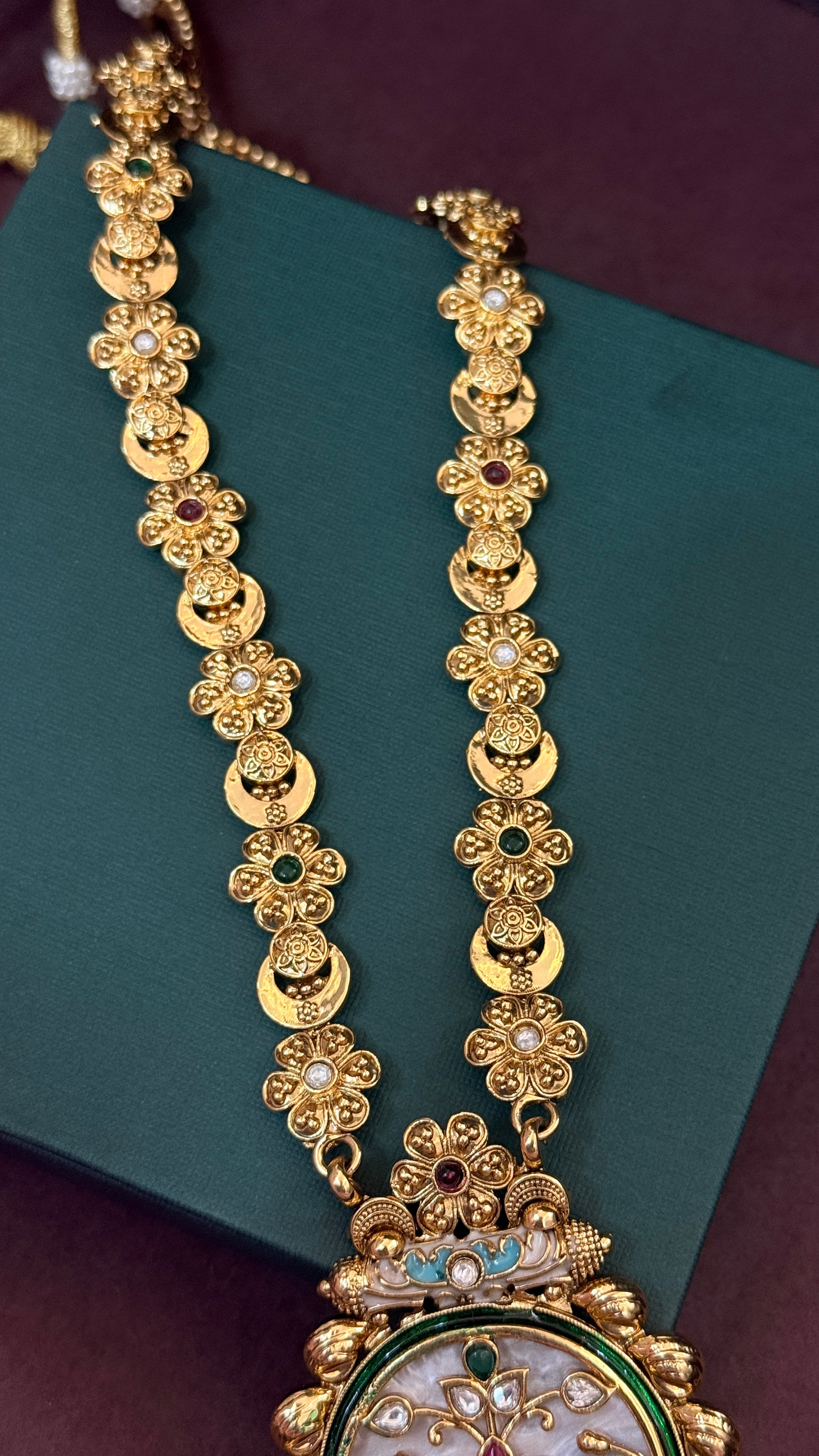 Traditional Gold Plated Kundan Meenakari Necklace Set
