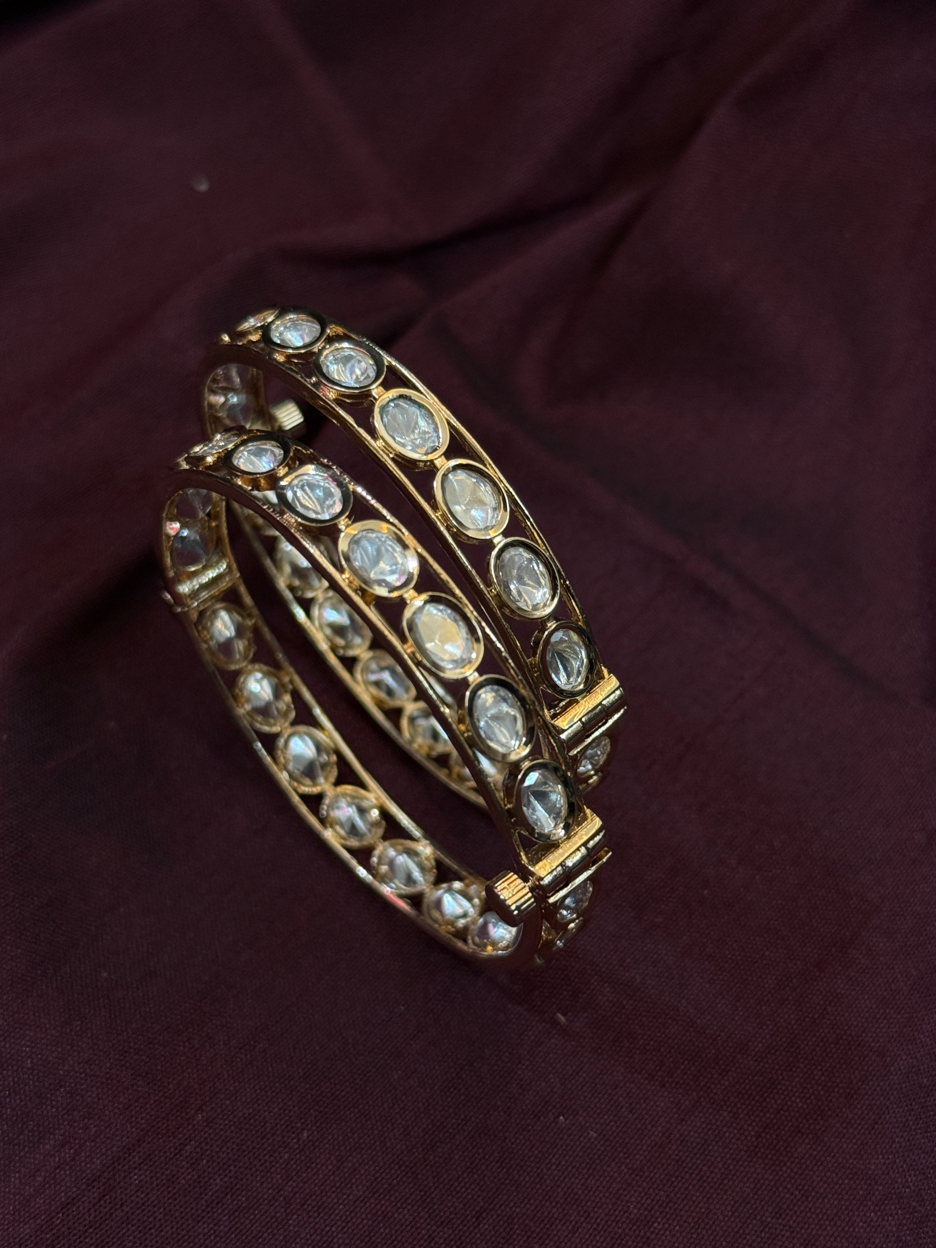 Classic Round Kundan Bangles