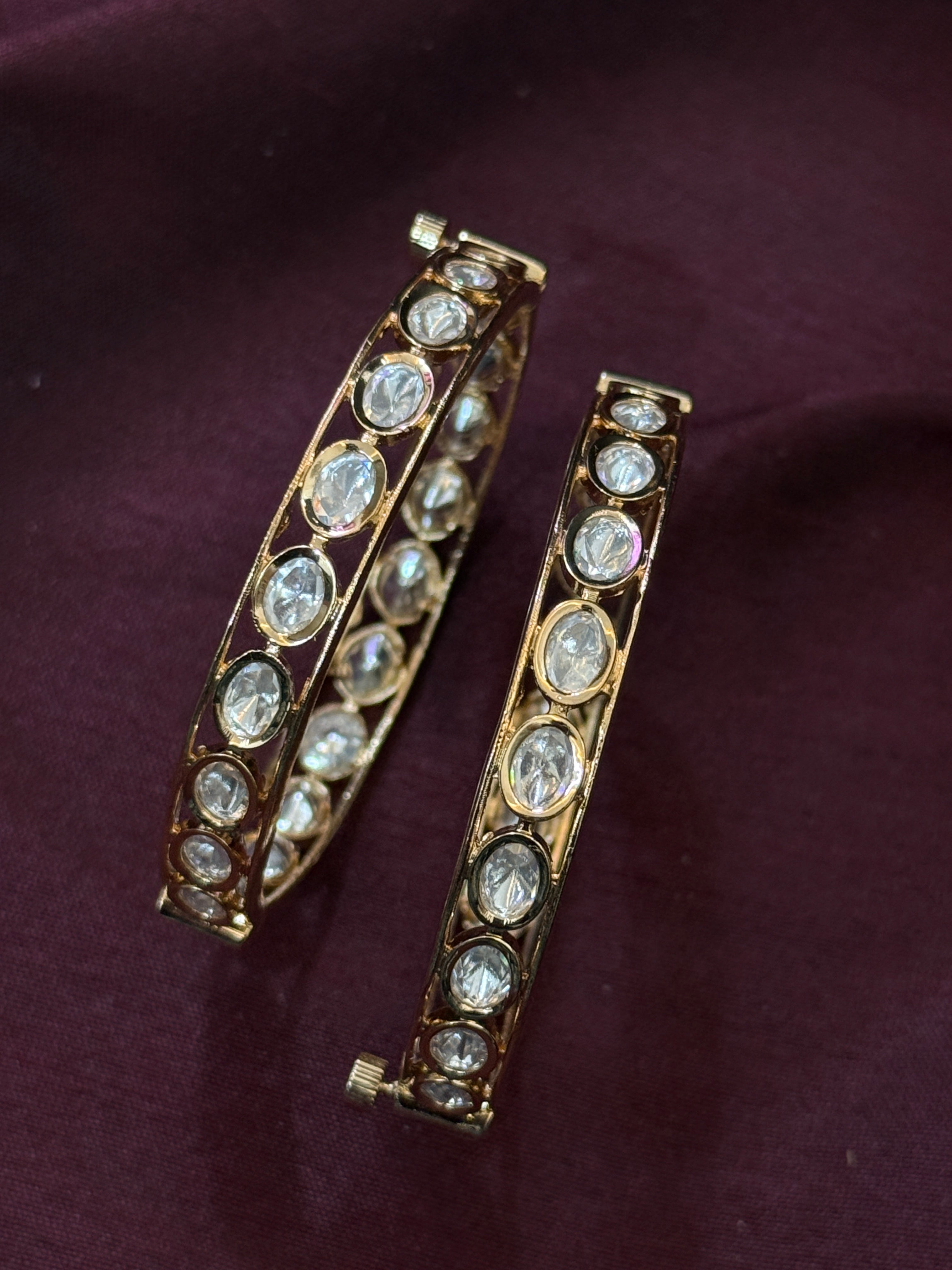 Classic Round Kundan Bangles