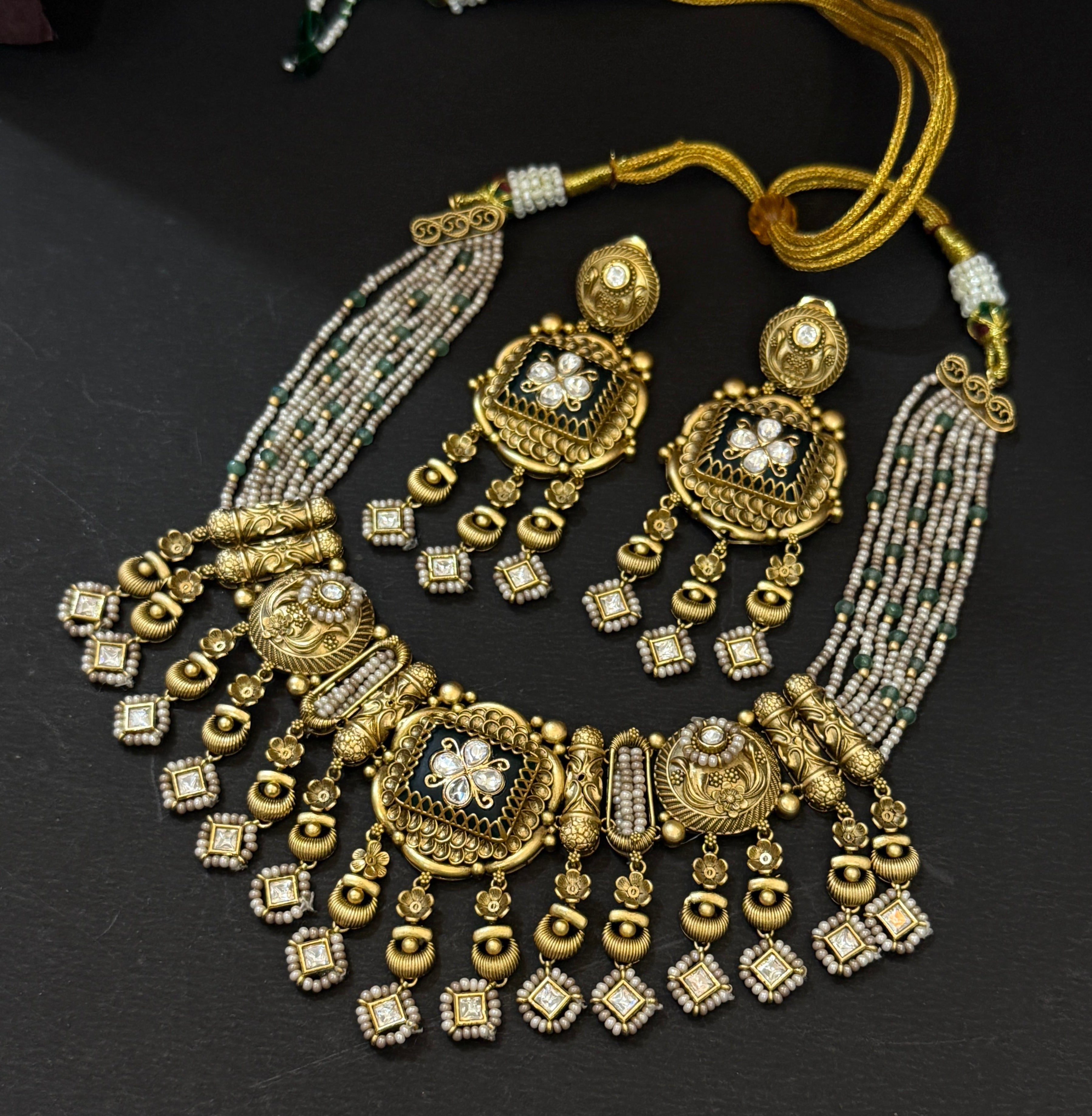 Regal Antique Gold Plated Kundan Bridal Necklace Set