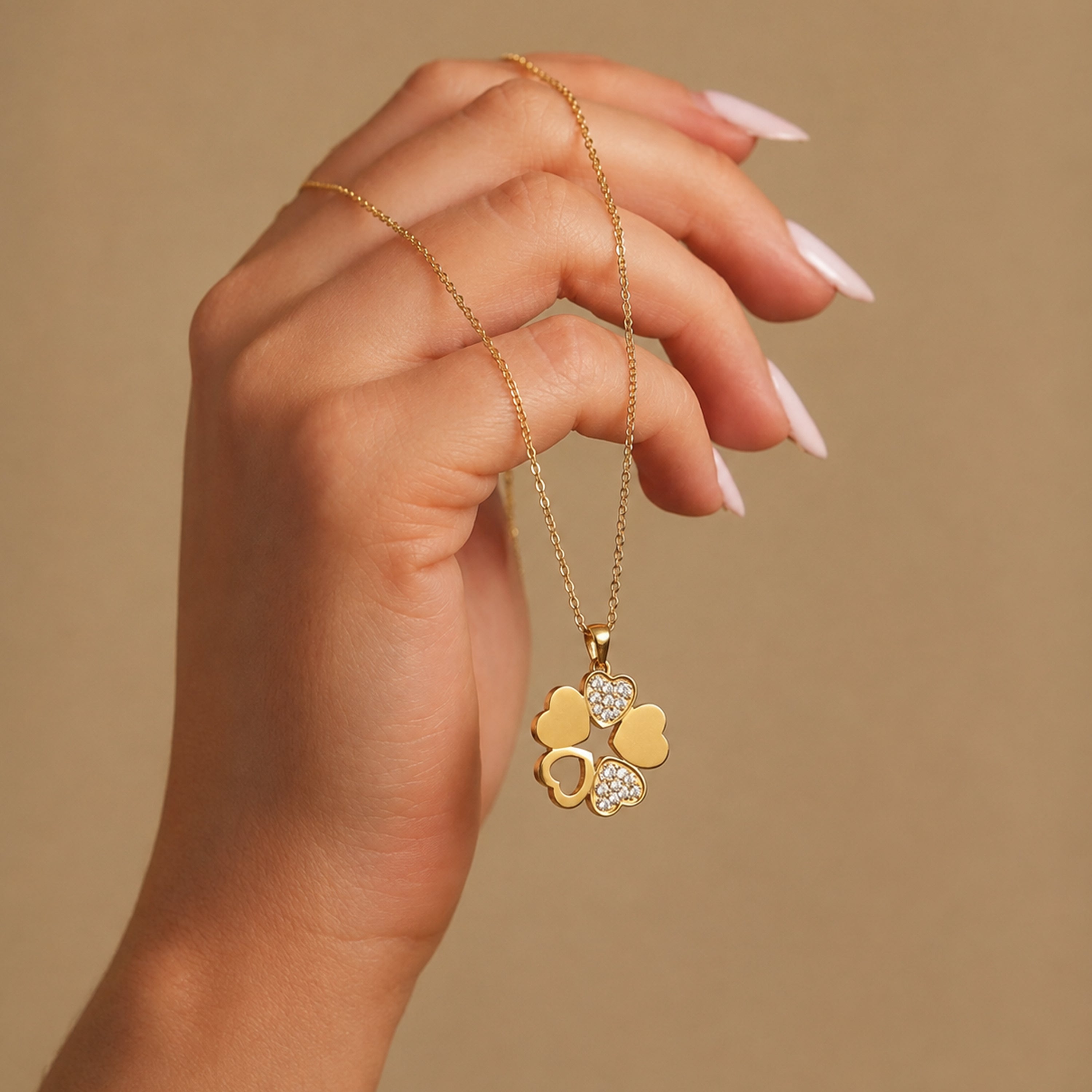 Gold-Tone Clover Pendant Minimal Jewellery