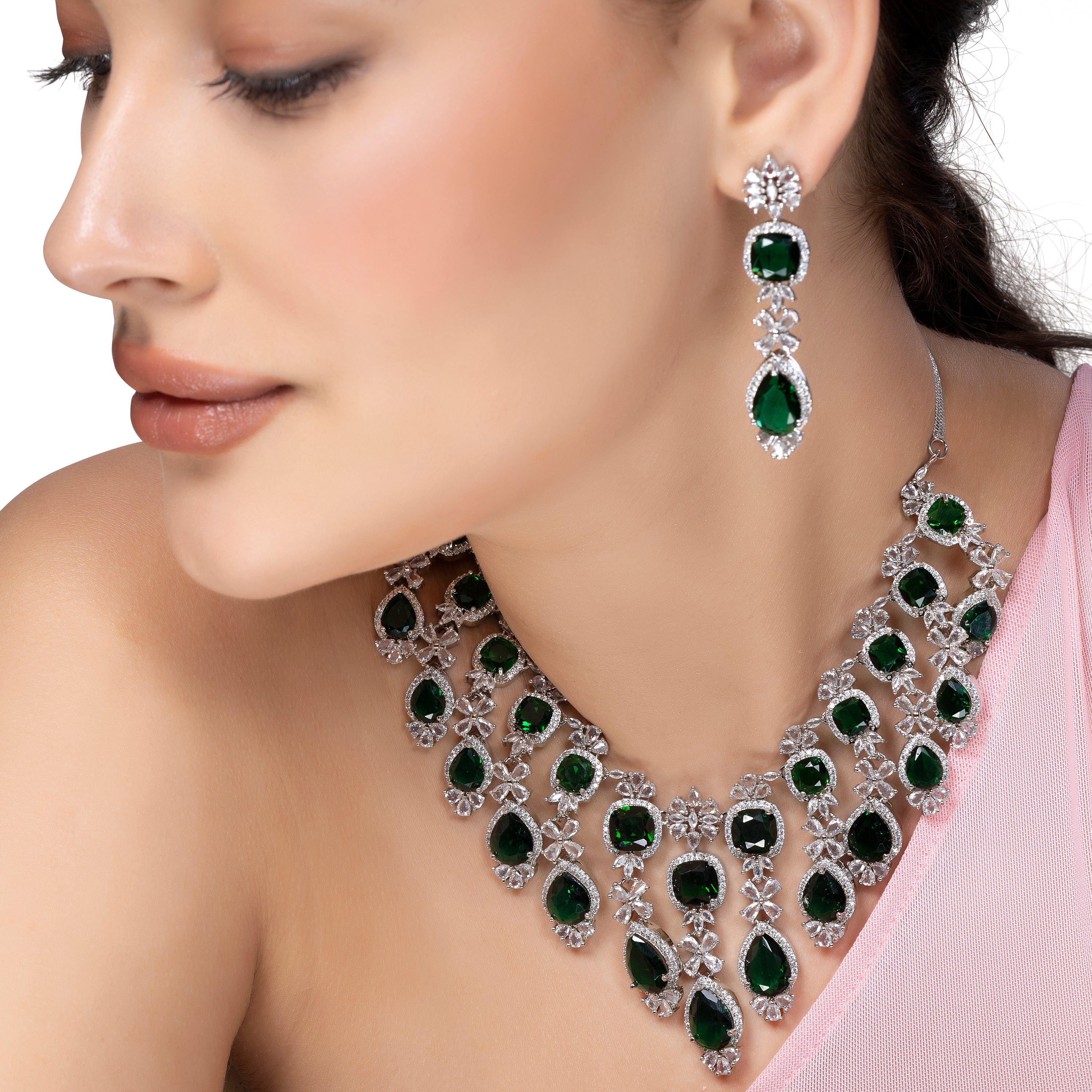 Queen's Charm American Diamond Jewelry