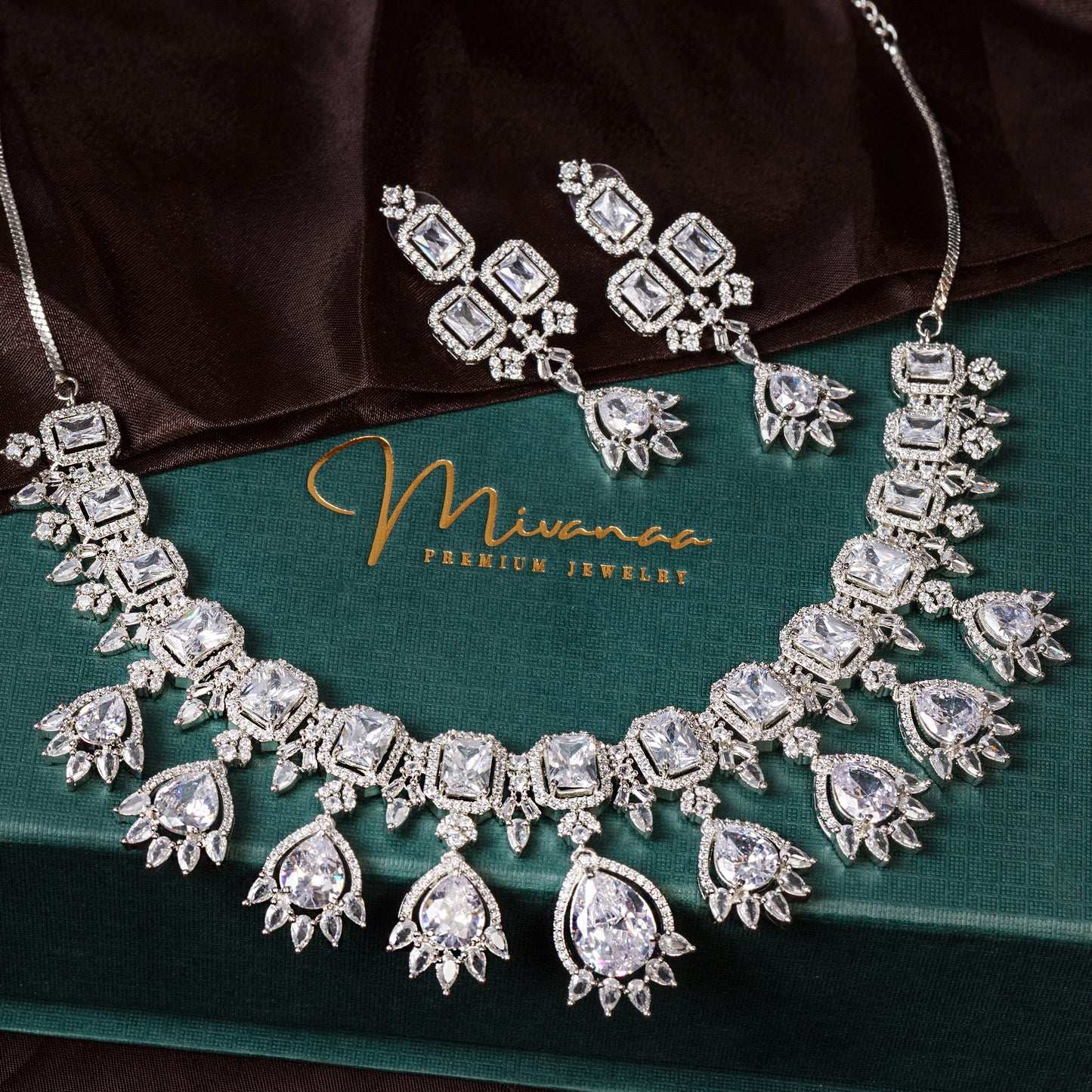 Timeless Sparkle Jewelry Set