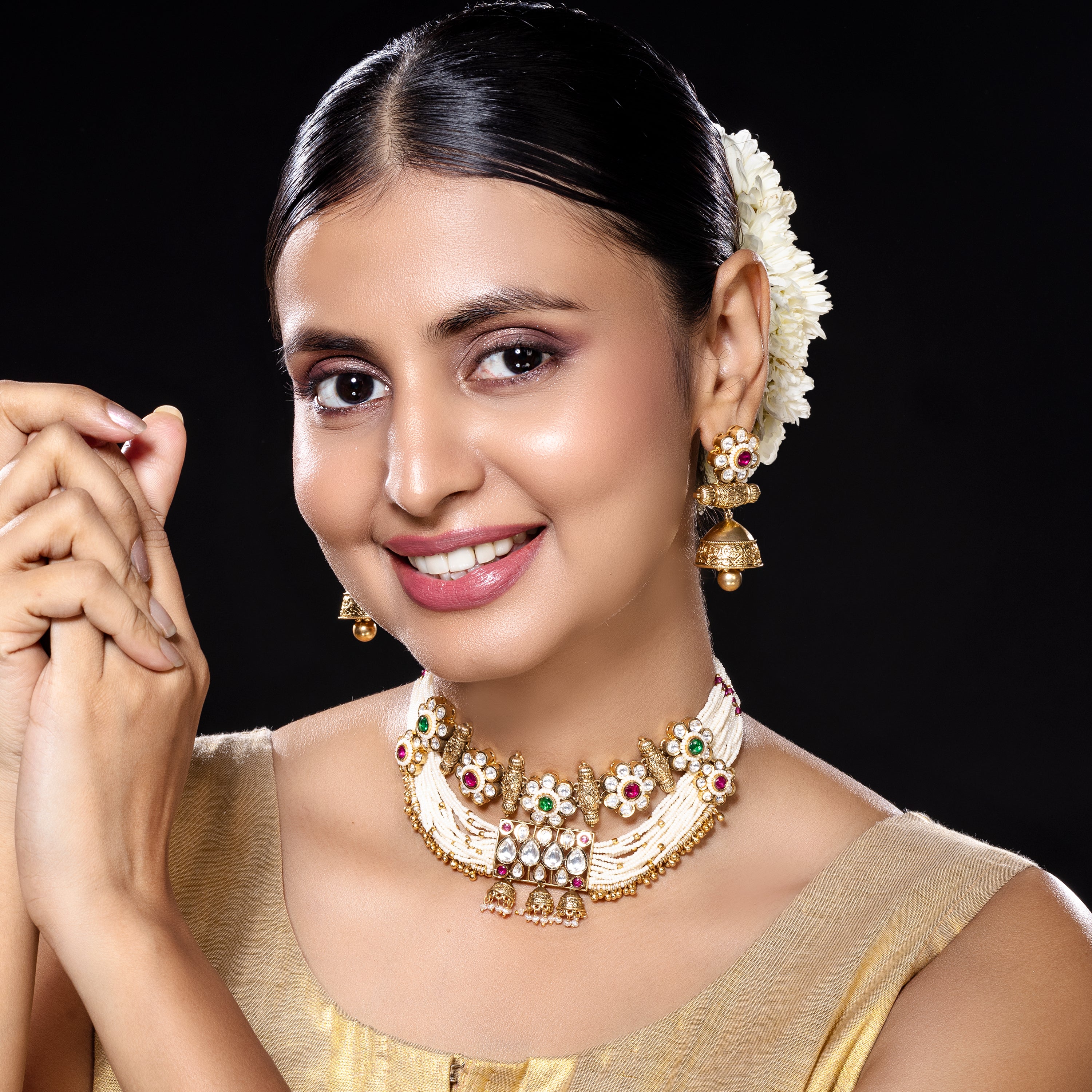 Elegant Floral Pearl Necklace Set-Mivanaa