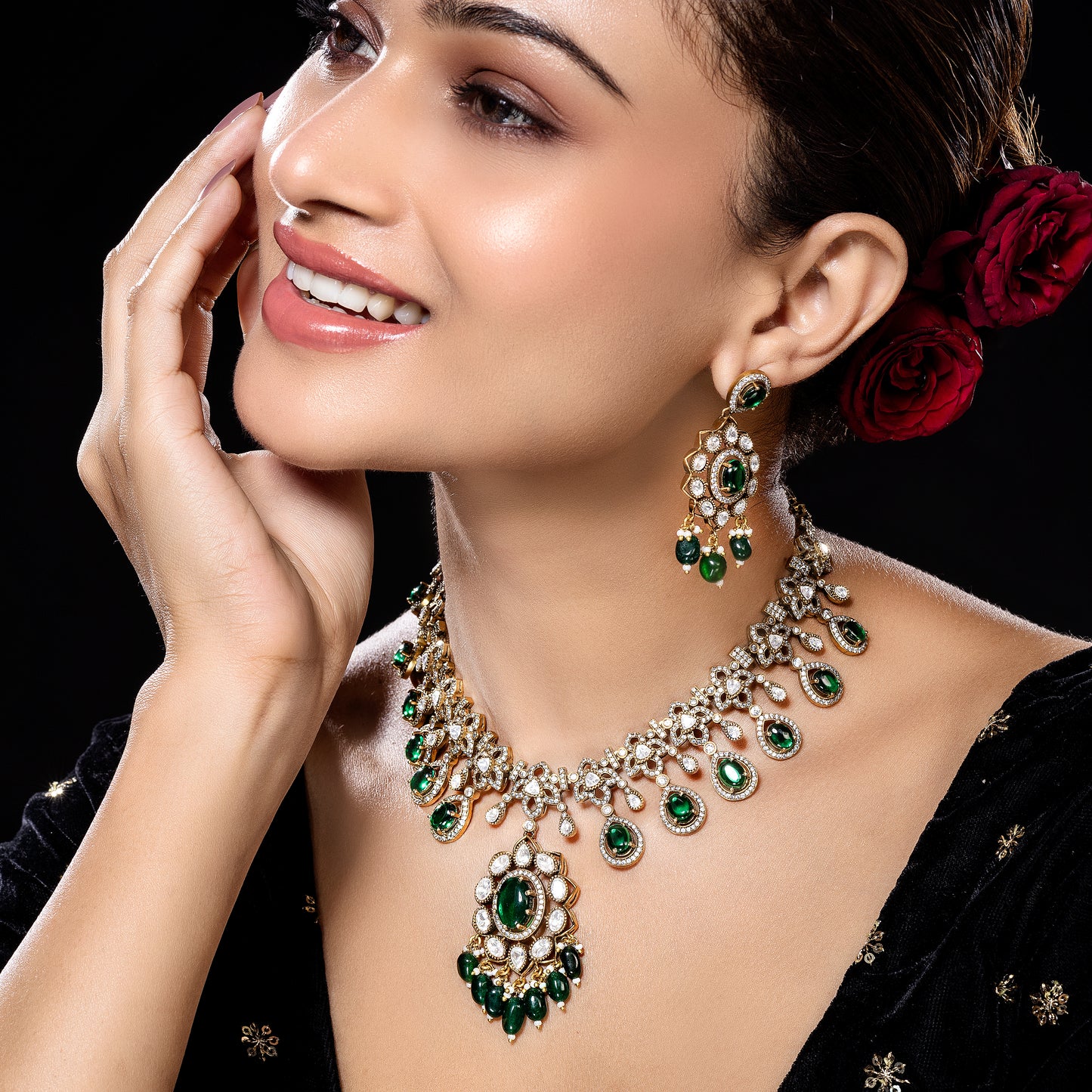 Elegant Emerald Bridal Necklace Set