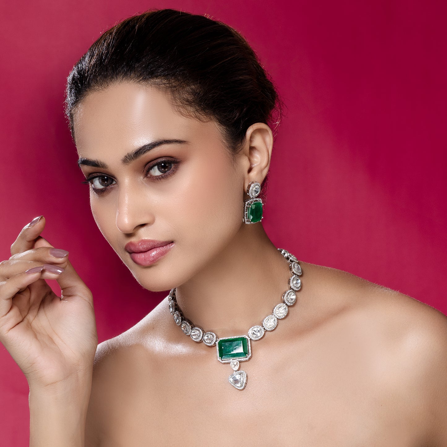 Emerald Radiance Kundan