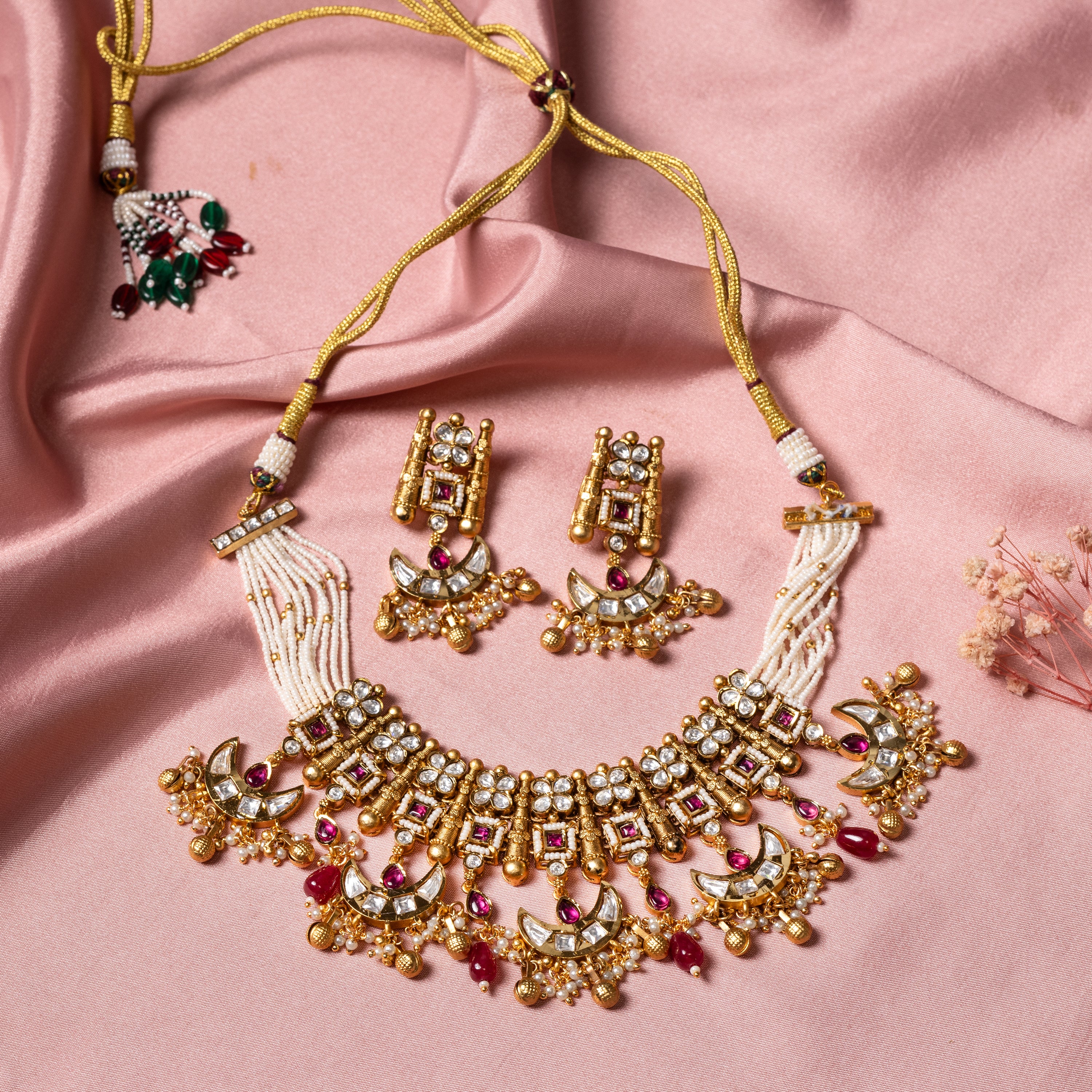 Traditional Red Gold-Polish Choker-Mivanaa