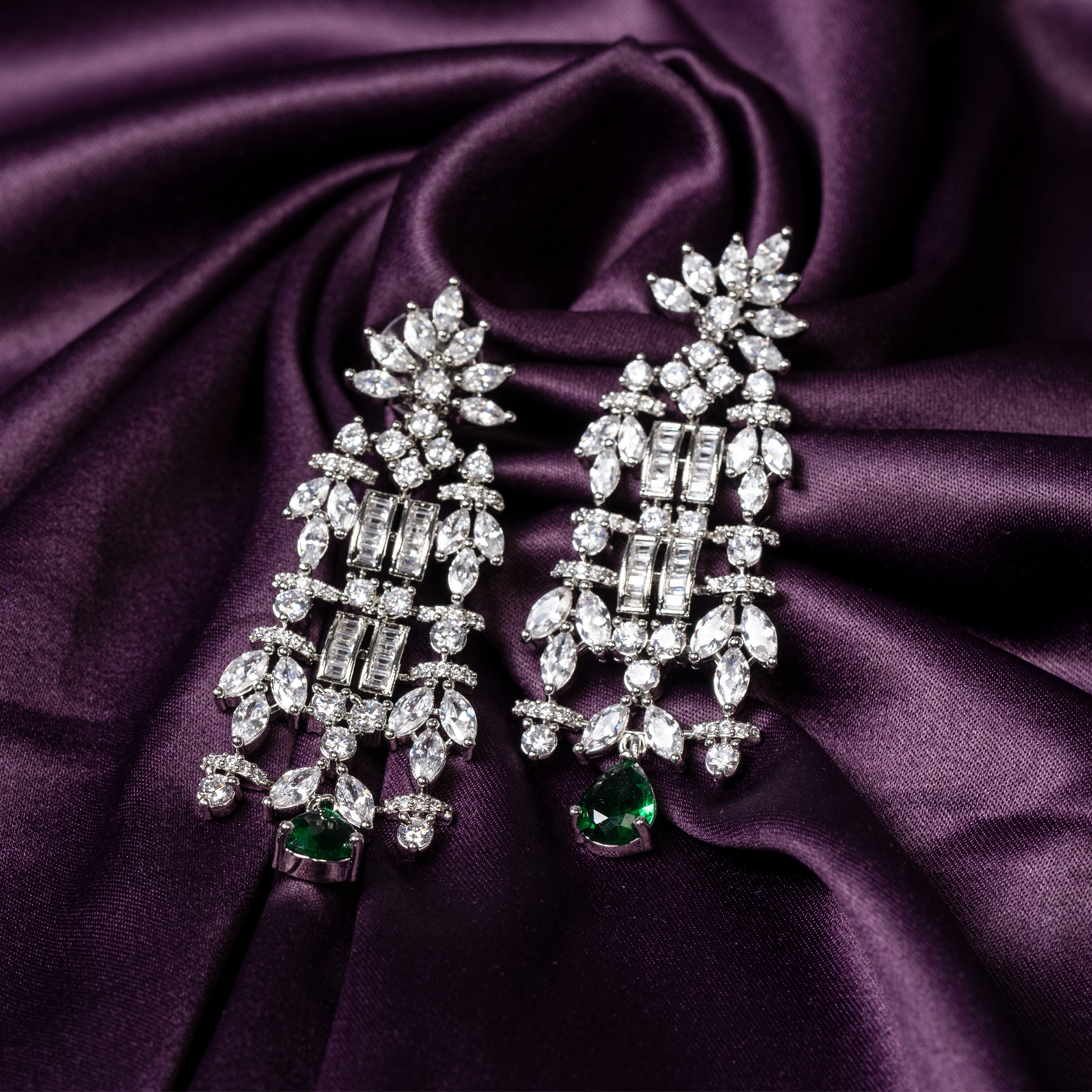 Radiant Emerald Grace-Mivanaa